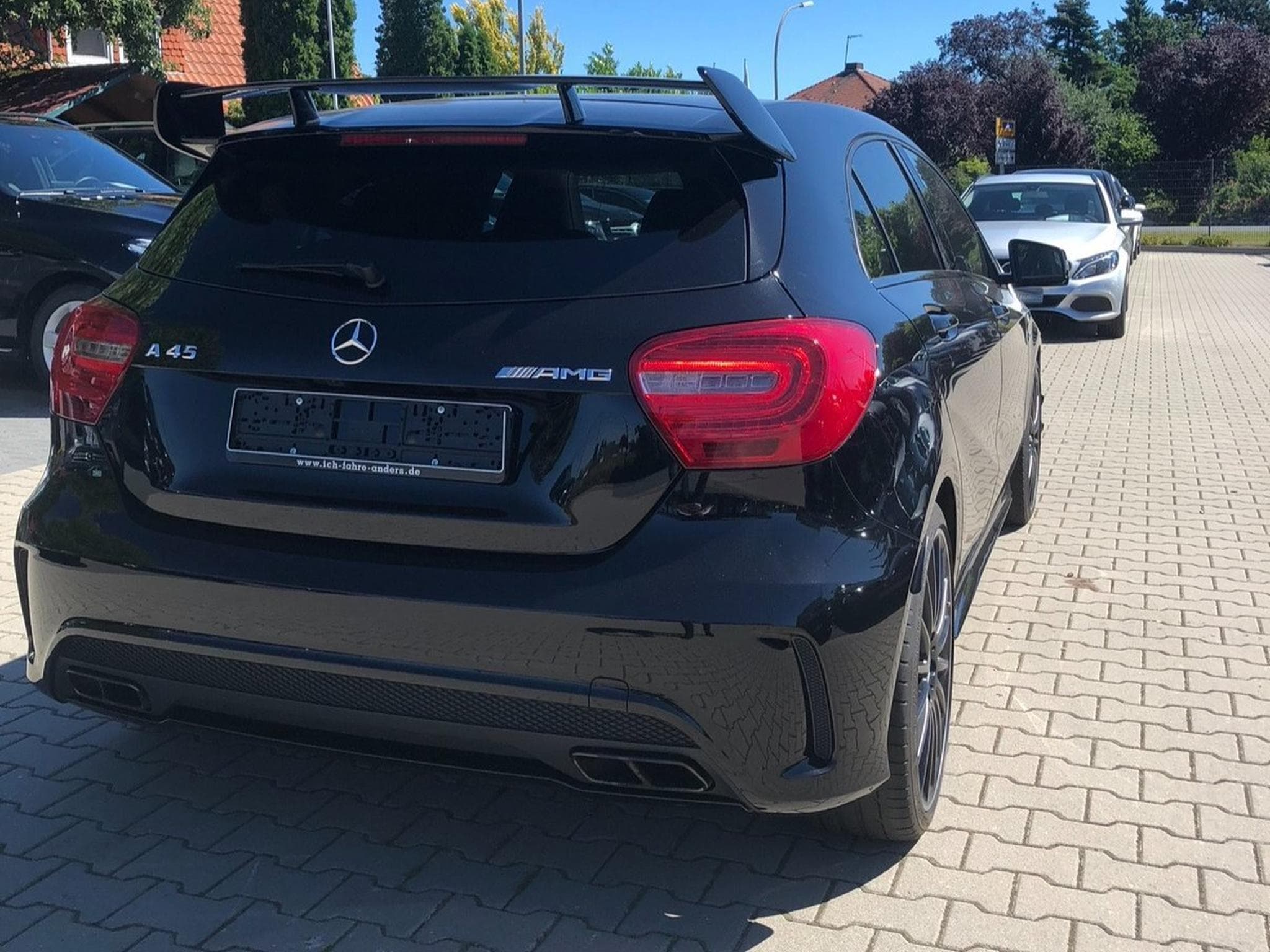 Mercedes A 45 AMG (2014) - Photo 2