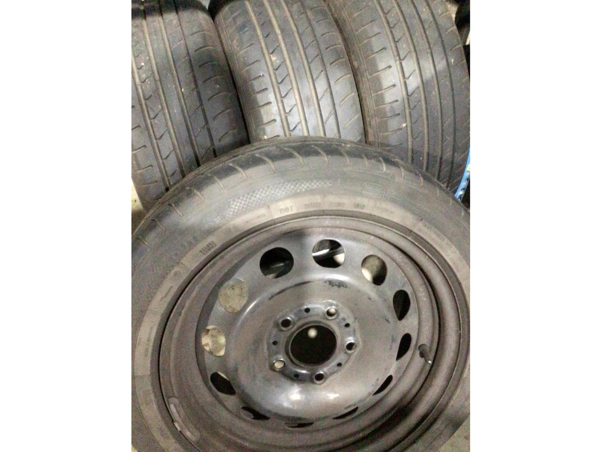 Jantes acier + Pneus – 16" - Photo 1