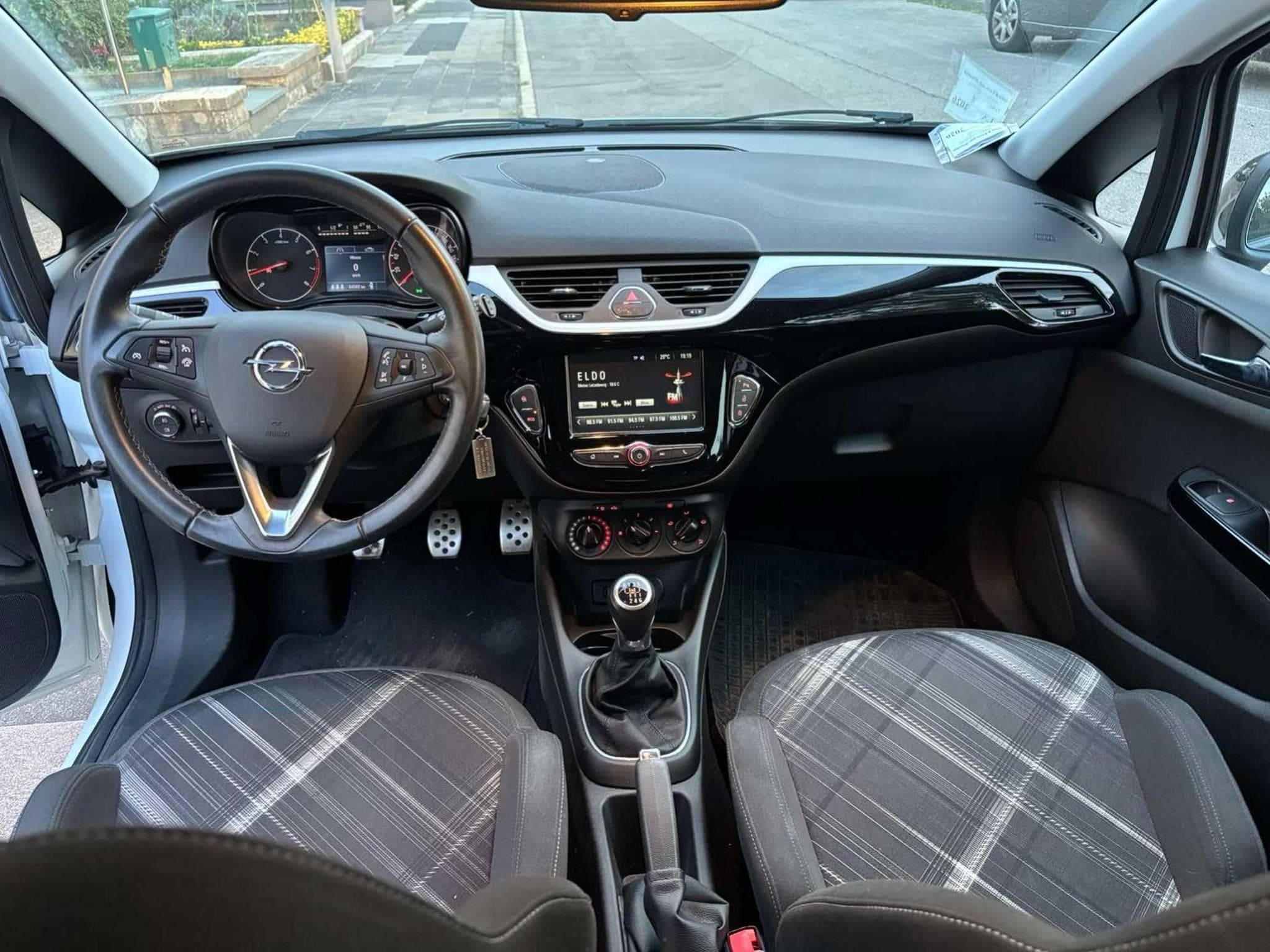 Opel Corsa Black edition (2018) - Foto 3