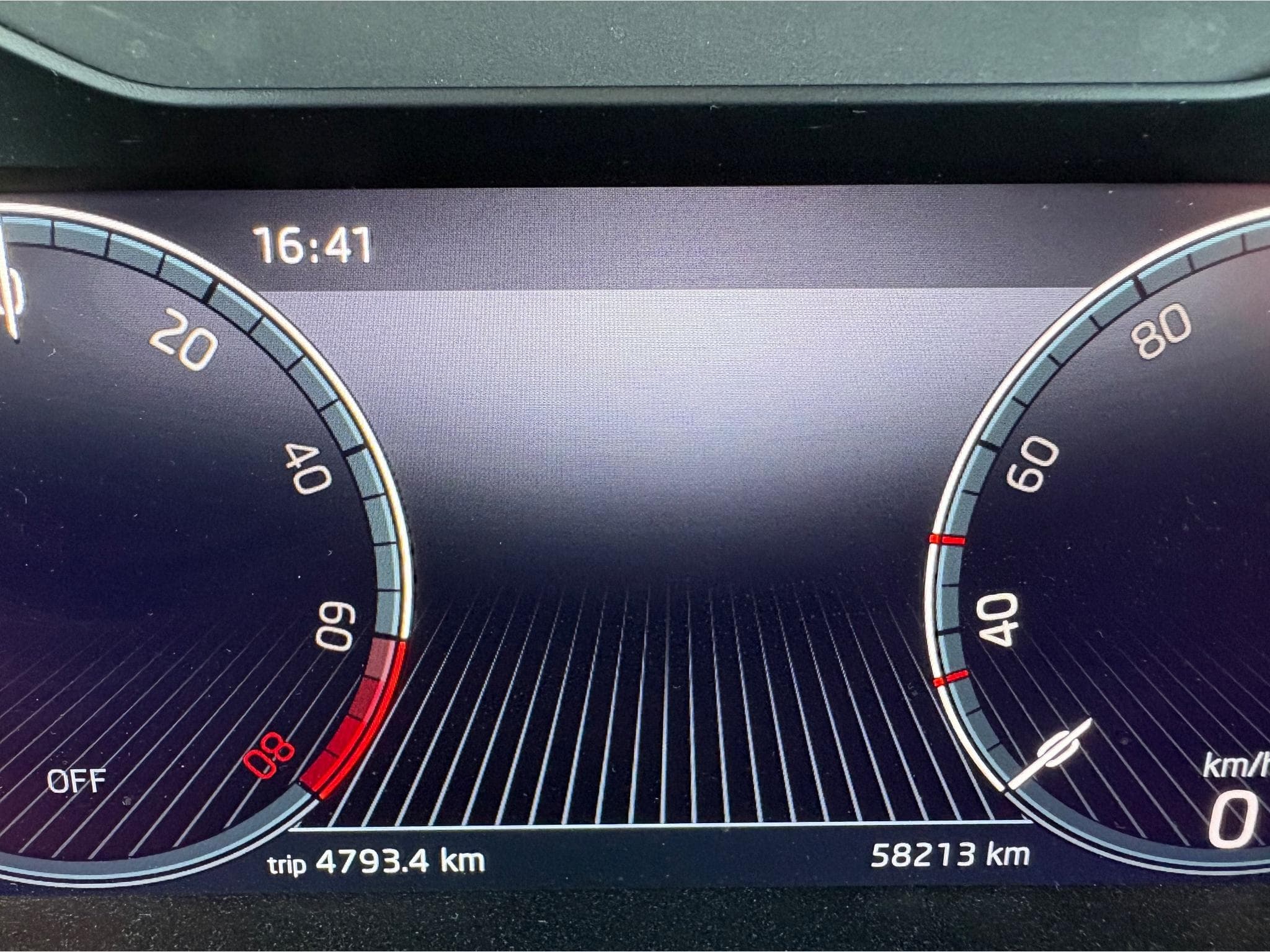 Skoda Superb Sportline, iV (plug-in hybrid) (2023) - Photo 8