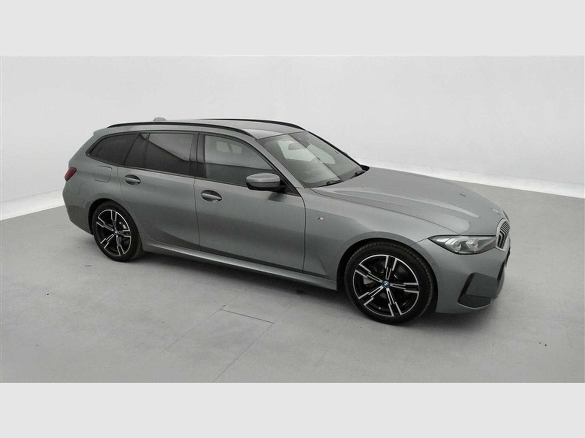 BMW 320 Touring 320eAS PHEV M-SPORT/S-CUIR/NAVI/FULL LED/JA18 (2023) - Photo 25