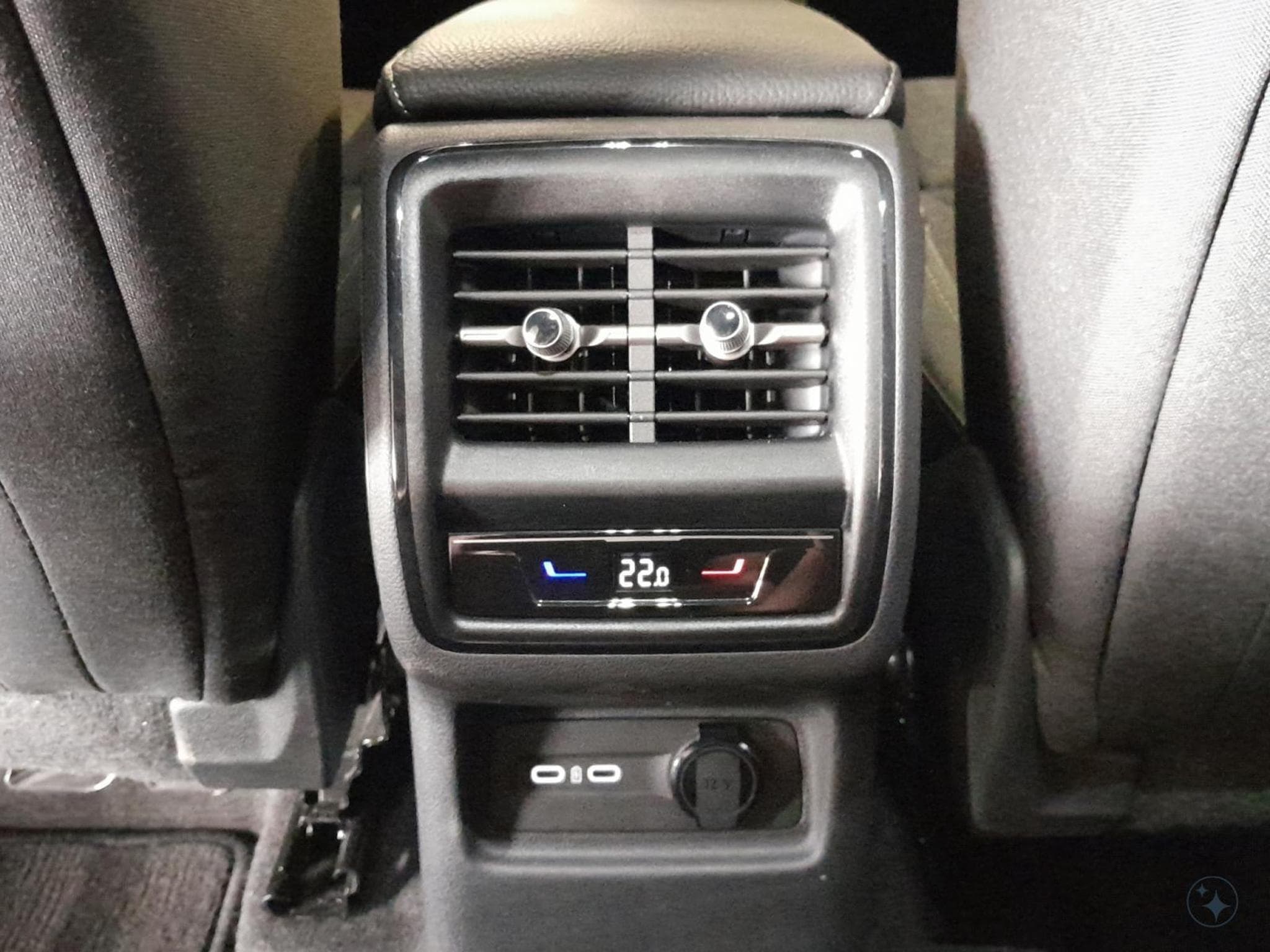 Skoda Kodiaq Selection+DSG+Led+Navi+DAB+Rear-View (2025) - Foto 18