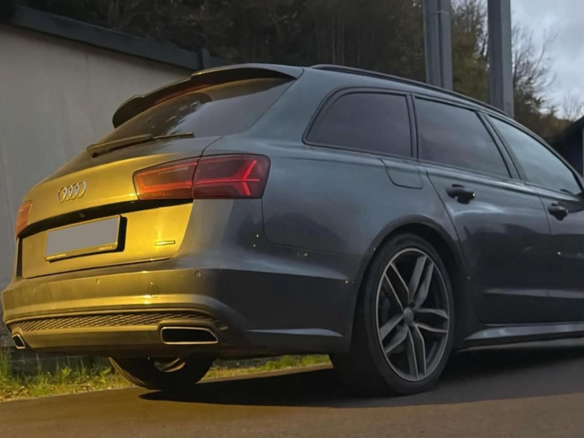 Audi A6 Avant S-Line 2.0 TDI 190 (2016) - Photo 2