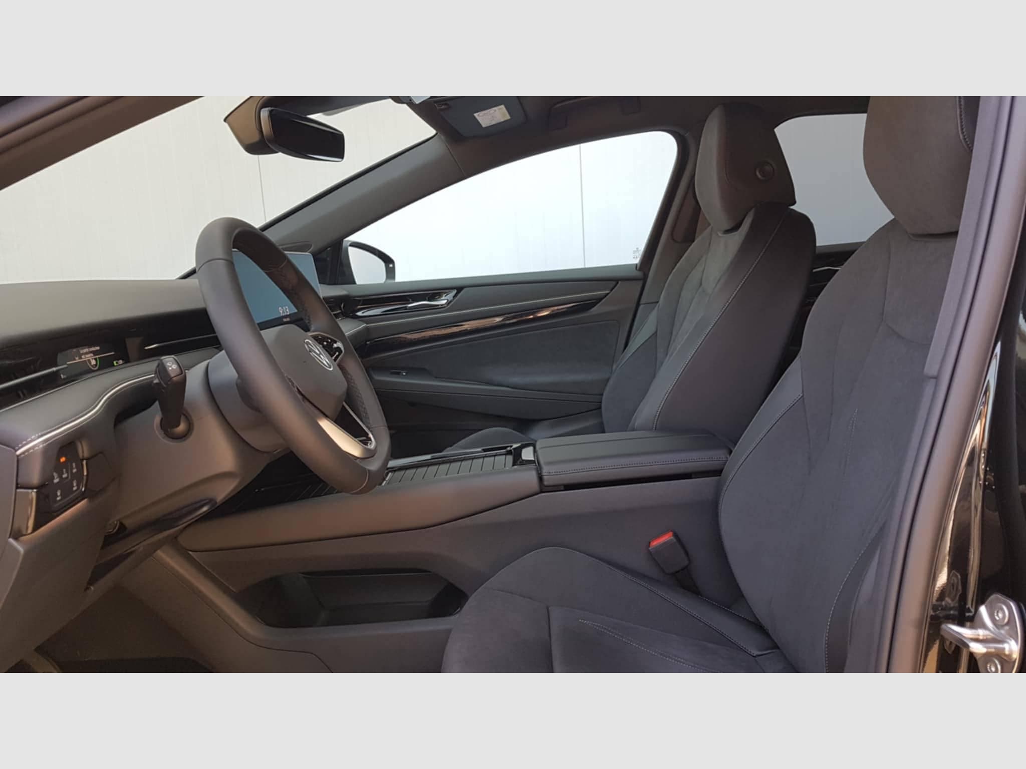 VW ID.7 PRO S 285 PS (2025) - Photo 4