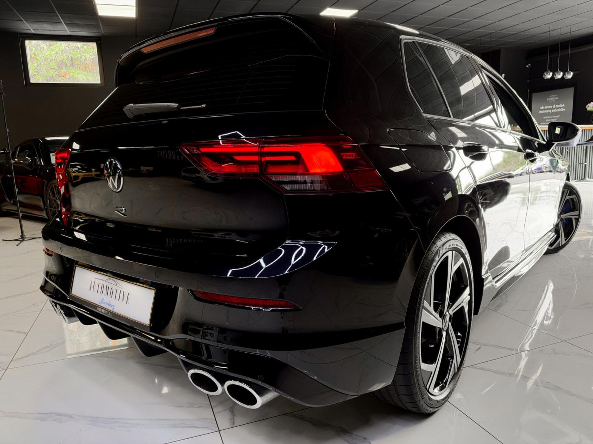 VW Golf R 2.0 TSI R DSG 4 Motion (2023) - Foto 14