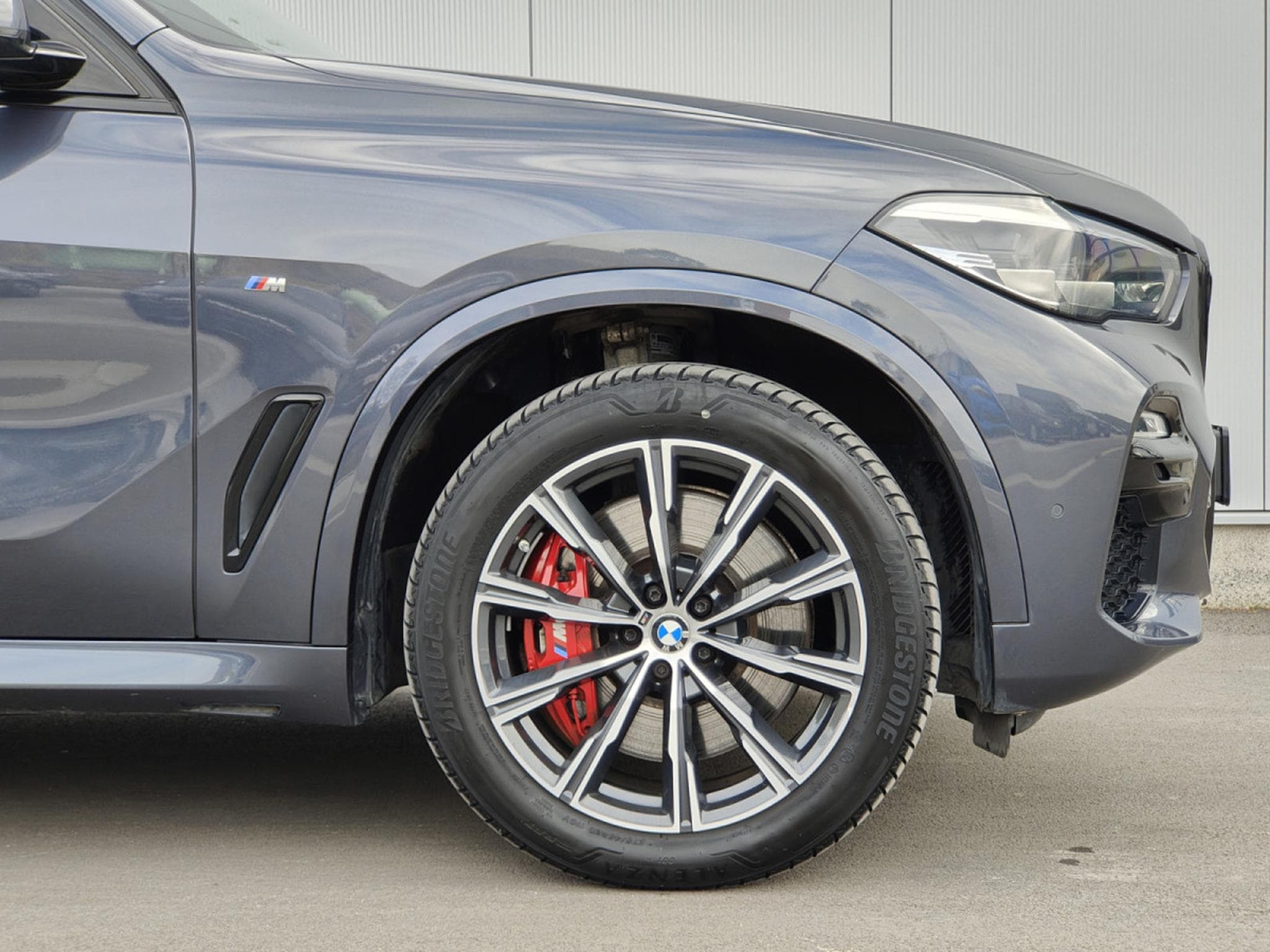 BMW X5 X5 XDRIVE45E PACK M TOIT OUVRANT CAMERA 360 SUSPENSIONS PNEU (2021) - Photo 28