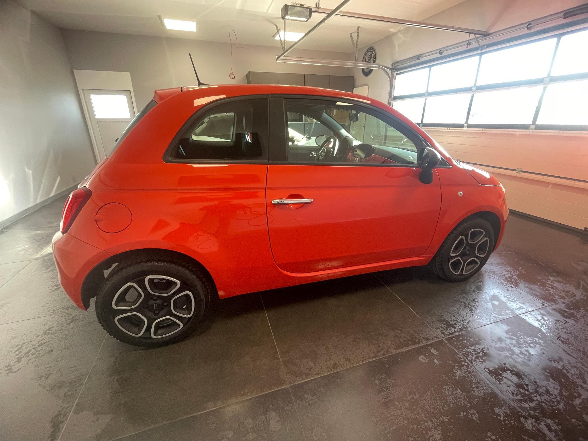 Fiat 500 Hybrid CLUB (2023) - Photo 5