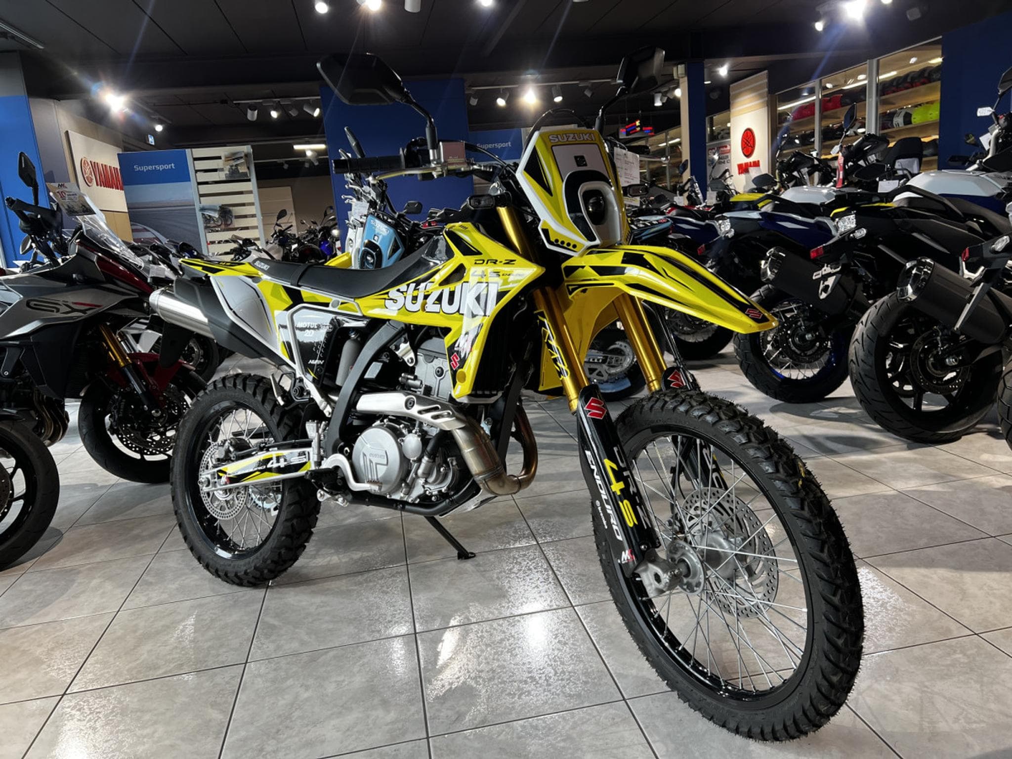 Suzuki DR-Z 400 S Enduro Replica (2026) - Foto 7