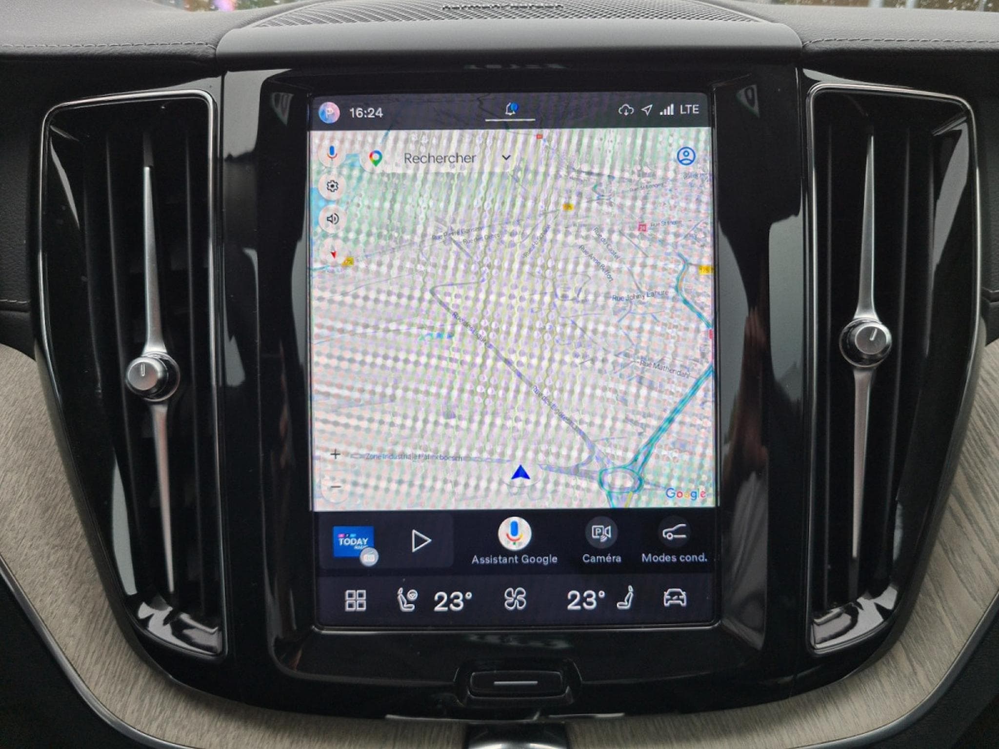 Volvo XC60 2.0 B4 MHEV Core (2023) - Foto 19