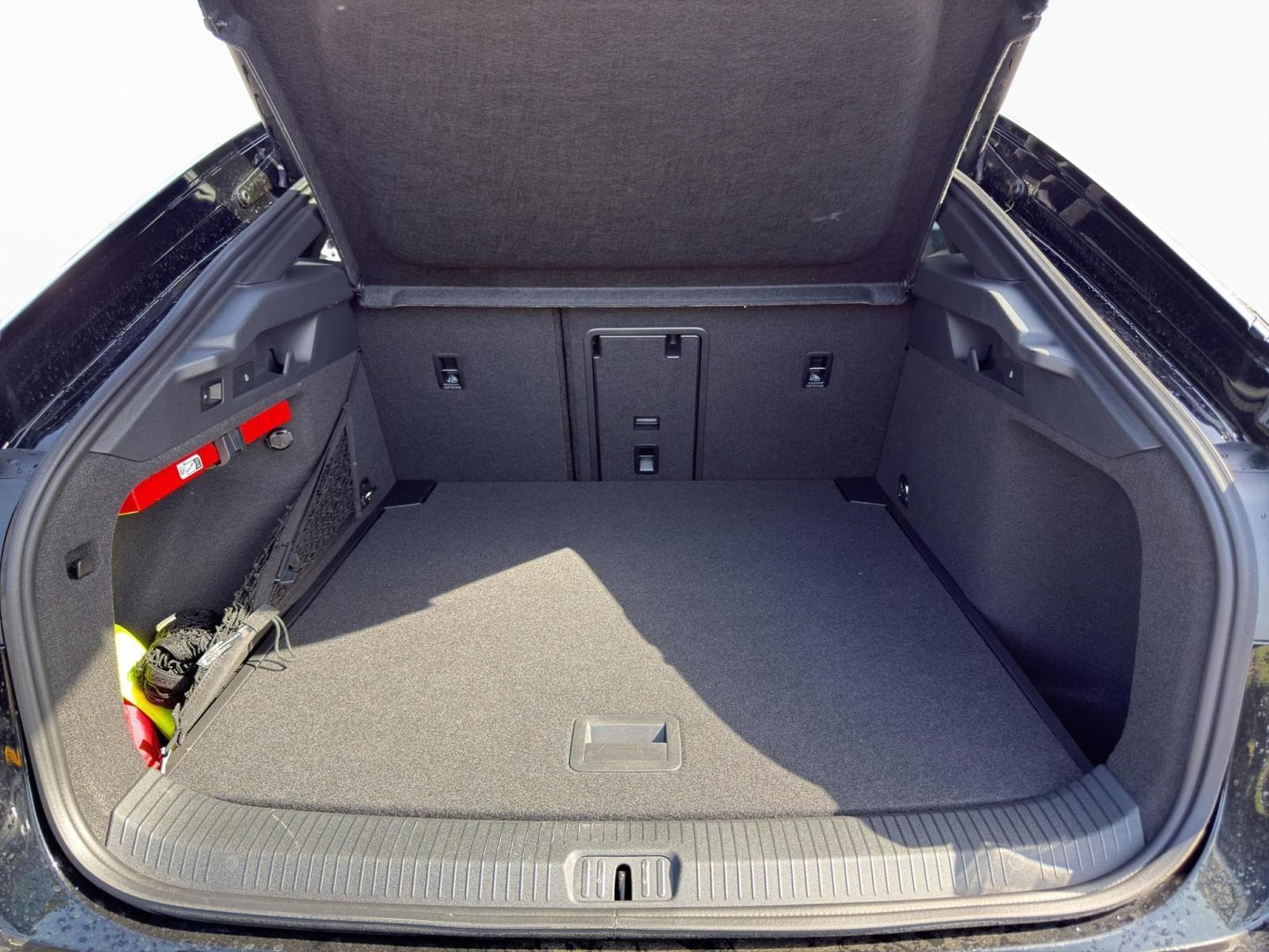 VW ID.7 Pro 210 kW / 77 kWh (2026) - Foto 14