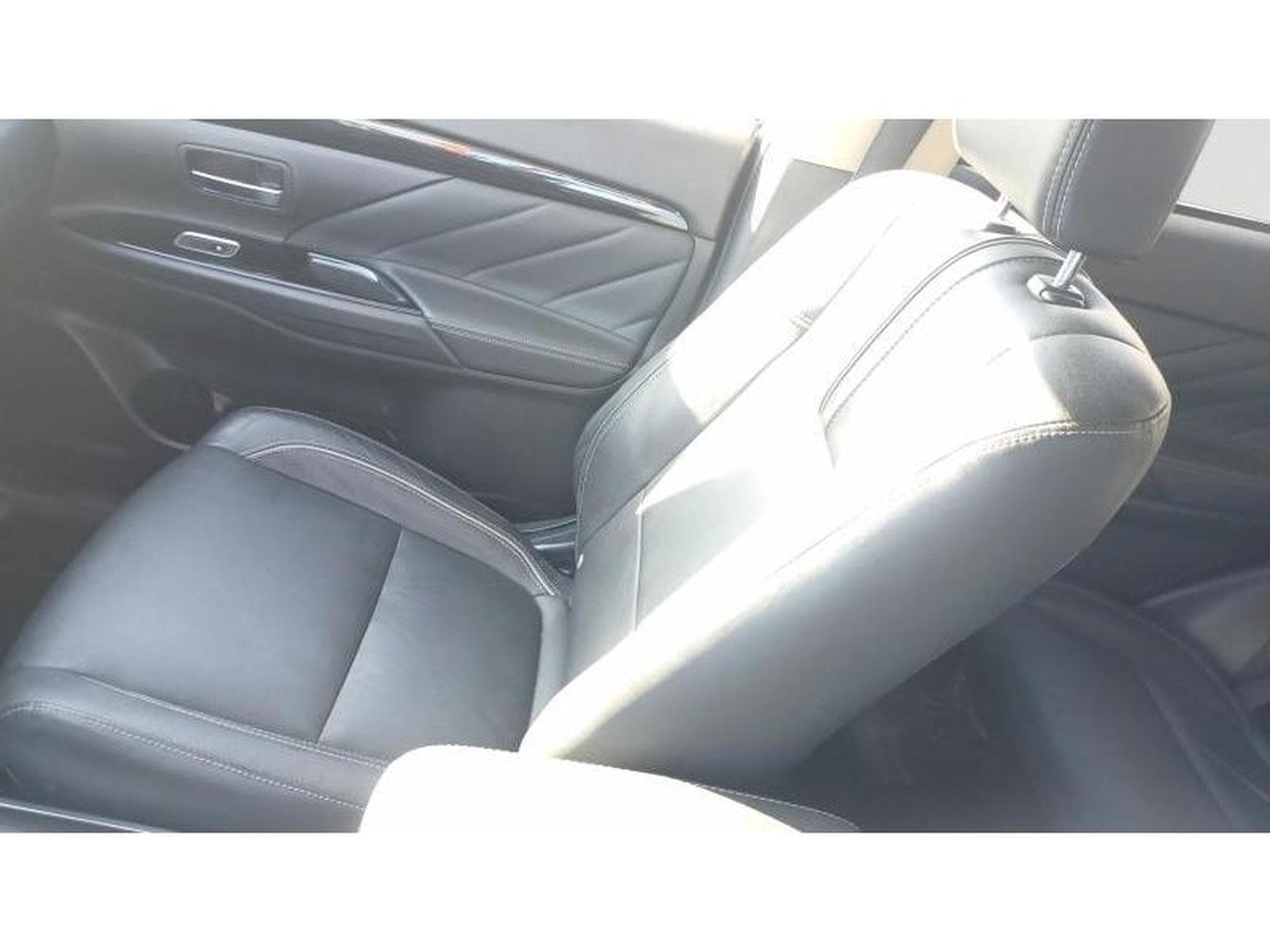 Mitsubishi Outlander PHEV (2019) - Foto 30
