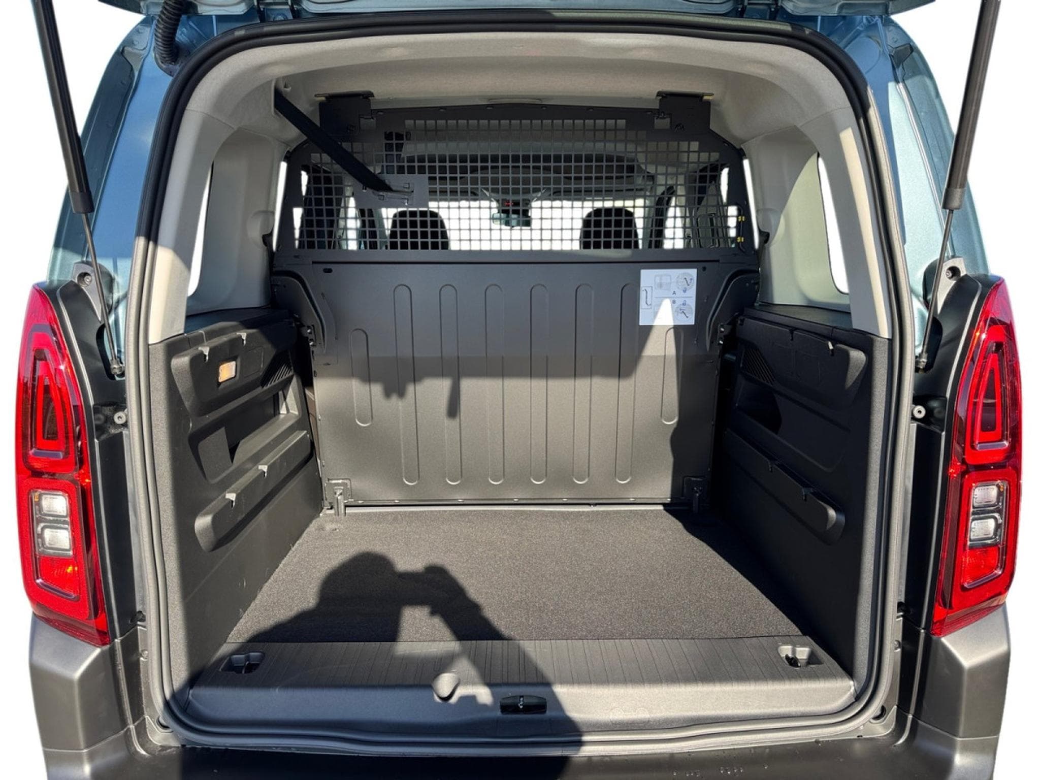 Citroën Berlingo 1.5 BlueHDi 130 EAT8 Plus (2026) - Foto 14