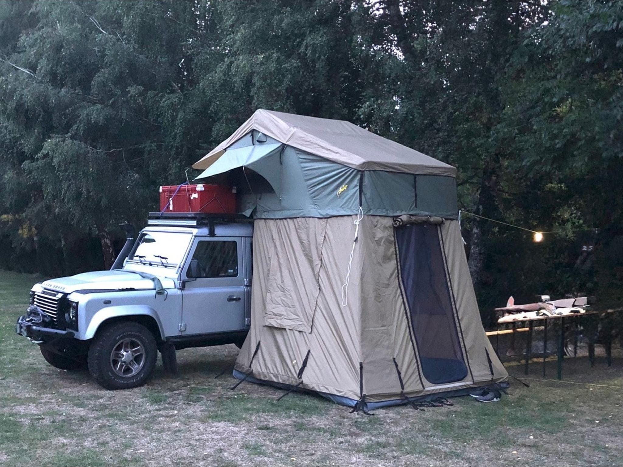 Land-Rover Defender 110 TD4 (2008) - Photo 3