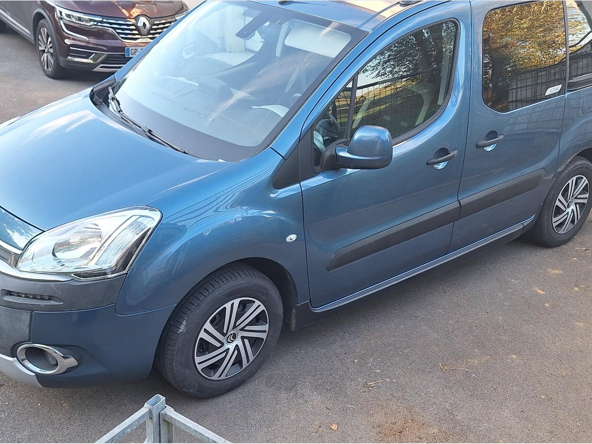 Citroën Berlingo 1.6 HDI 115cv XTR (2015) - Photo 3