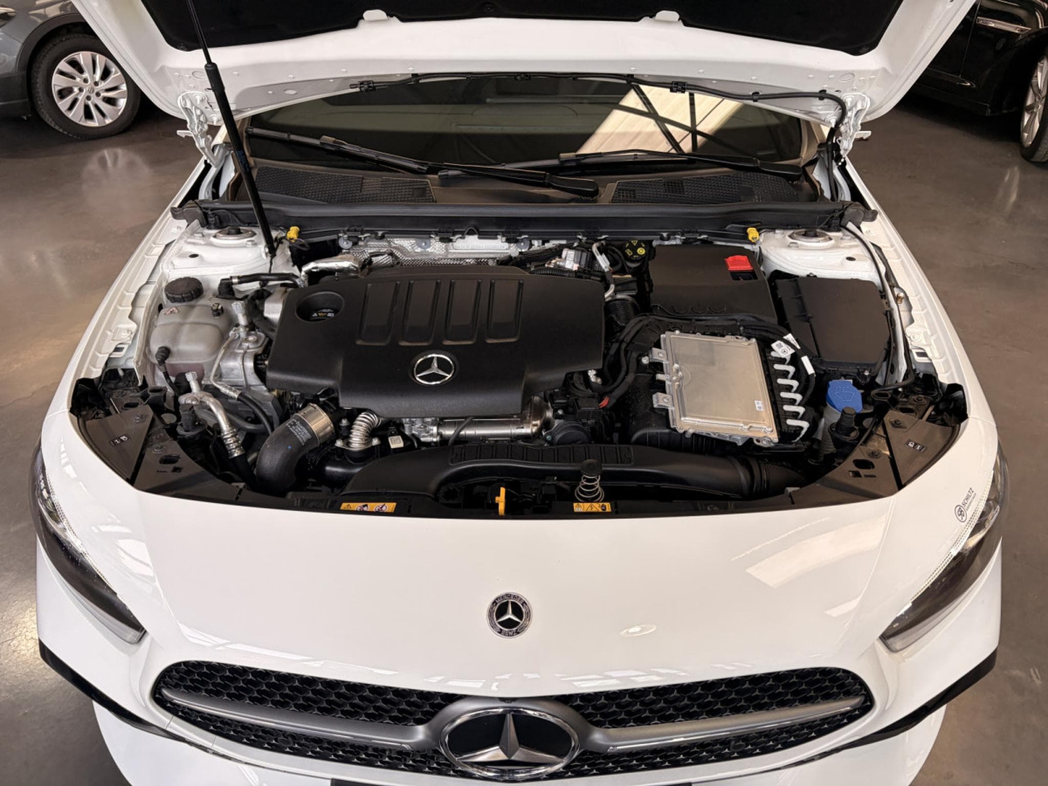 Mercedes A 220 d AMG Line Auto 190HP (2025) - Photo 13