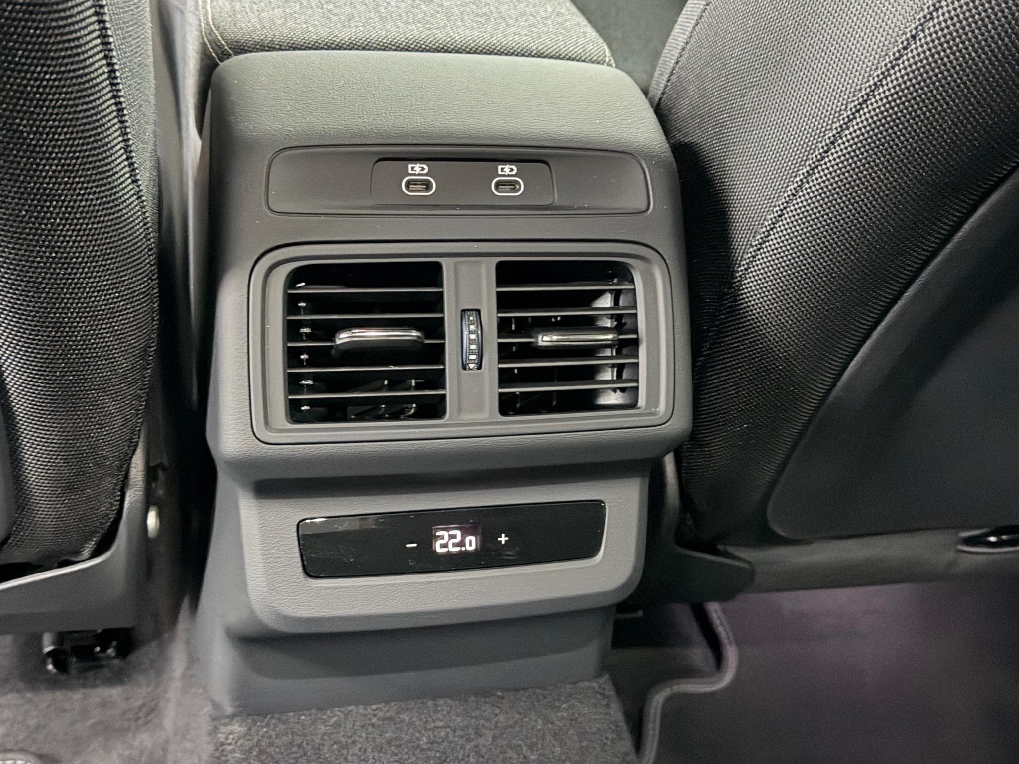 Audi Q5 TDI 150kw S-line 360° Matrix Led ACC (2026) - Photo 14