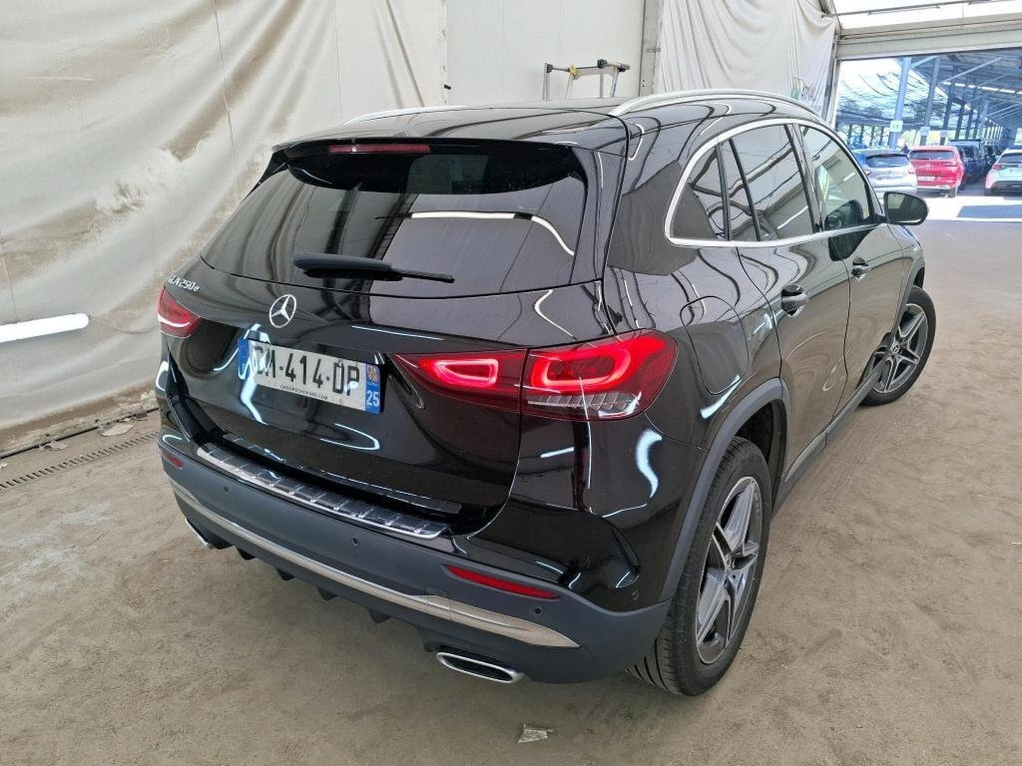 Mercedes GLA 250 AMG LINE (2023) - Photo 3
