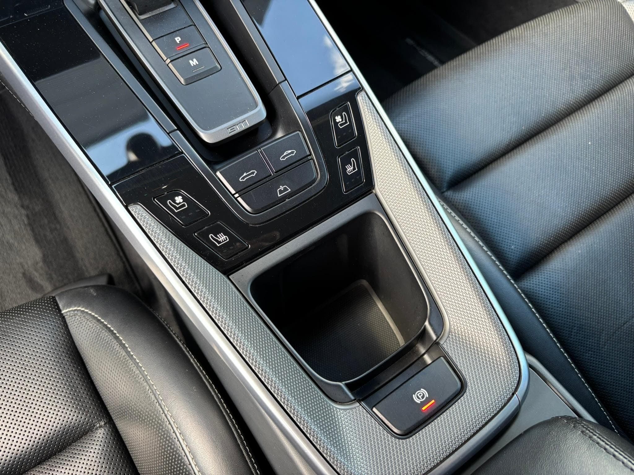 Porsche 992 911 CARRERA S CABRIOLET (2020) - Photo 12