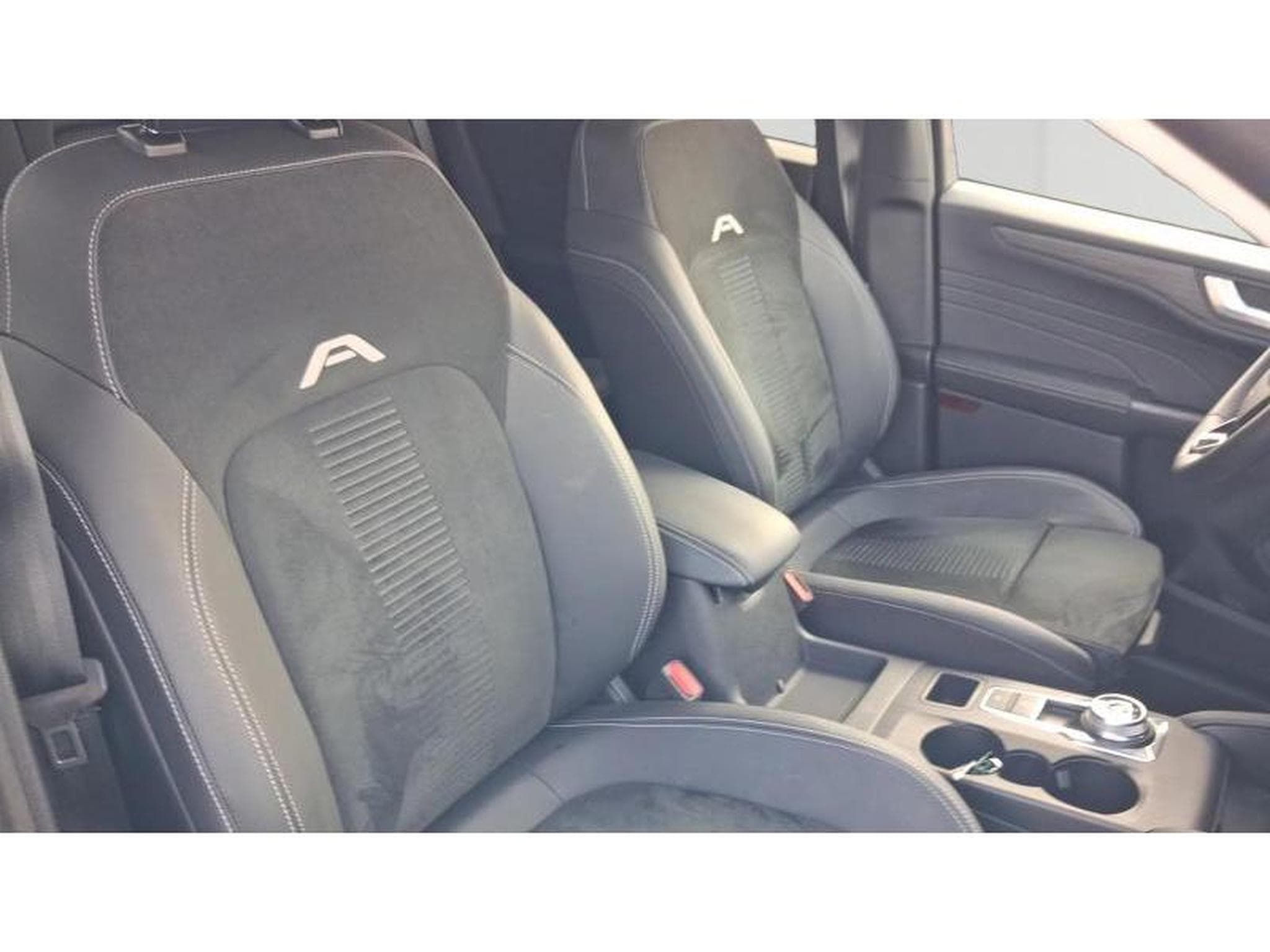 Ford Kuga III Active X (2024) - Photo 30