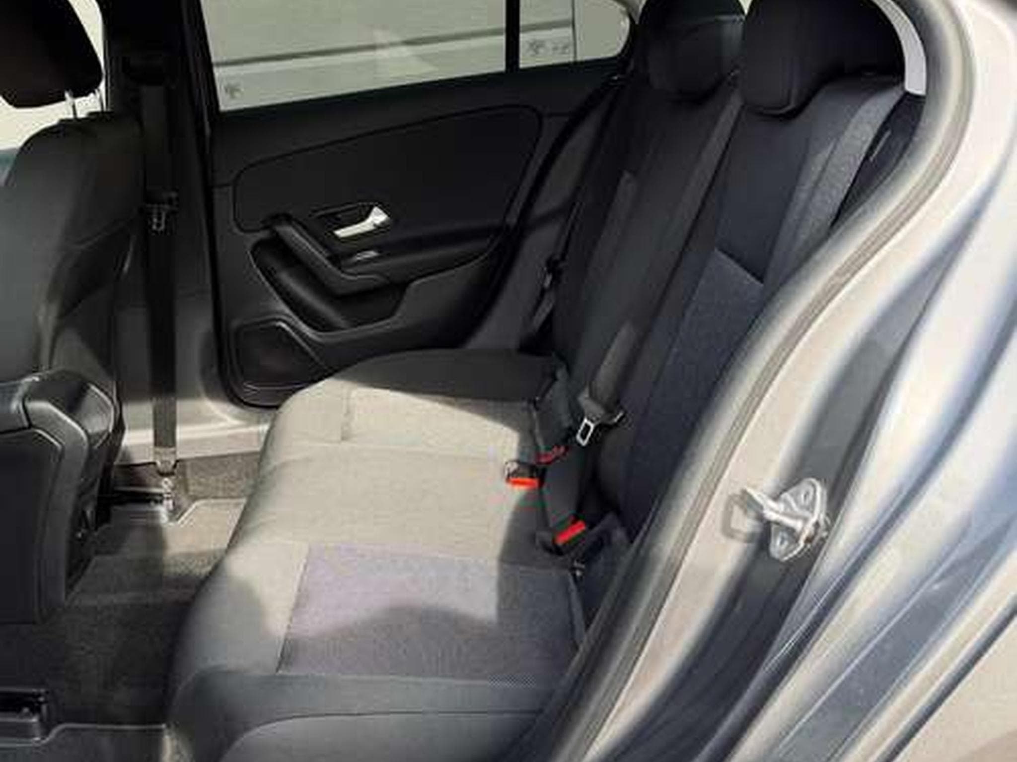 Mercedes A 180 A 180 d Business Solution // Garantie 12 Mois✅✅✅ (2020) - Foto 14