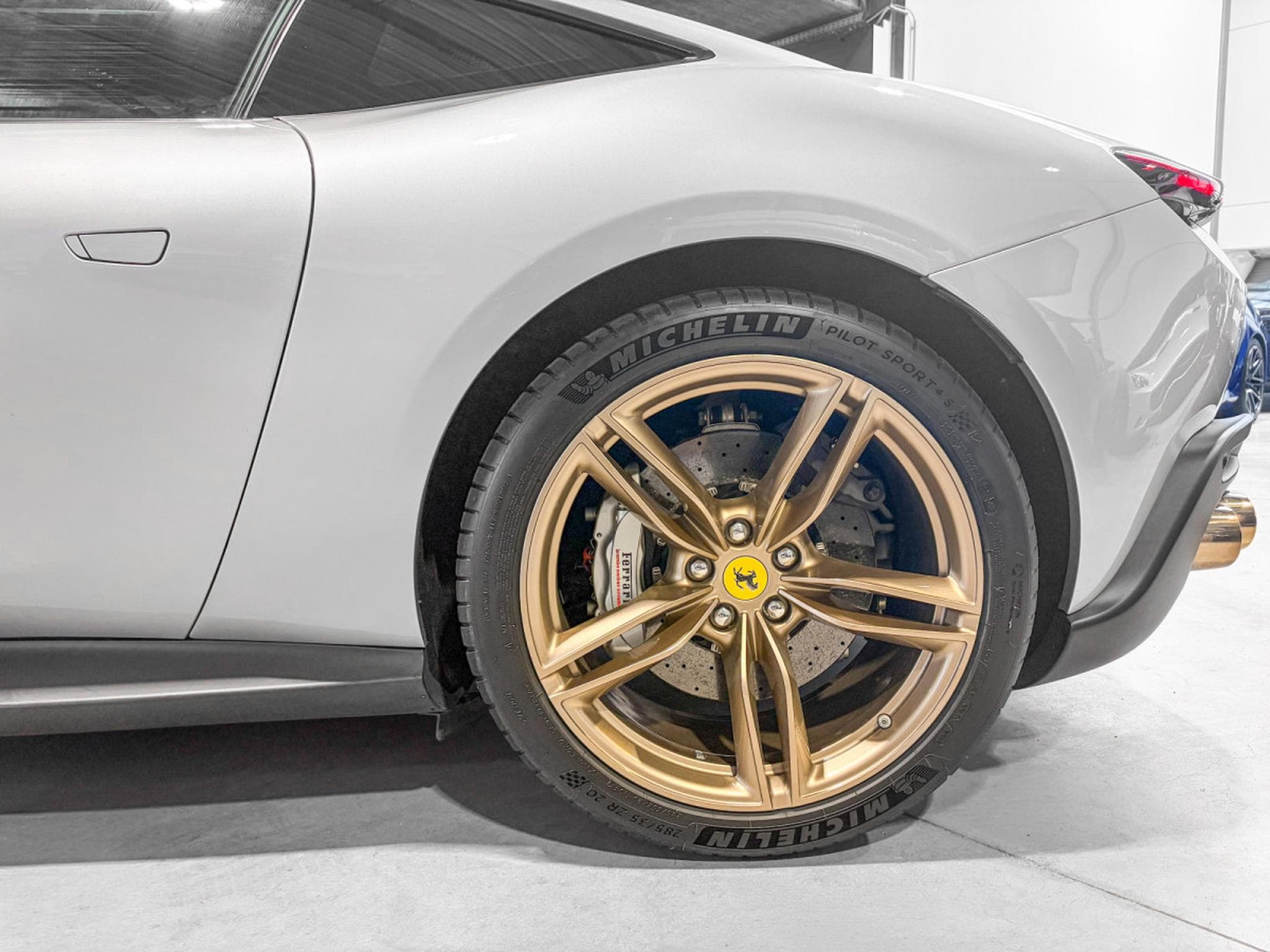 Ferrari Roma 20_ACC_CARBON_360°_MATRIX_*FULL* (2022) - Photo 25