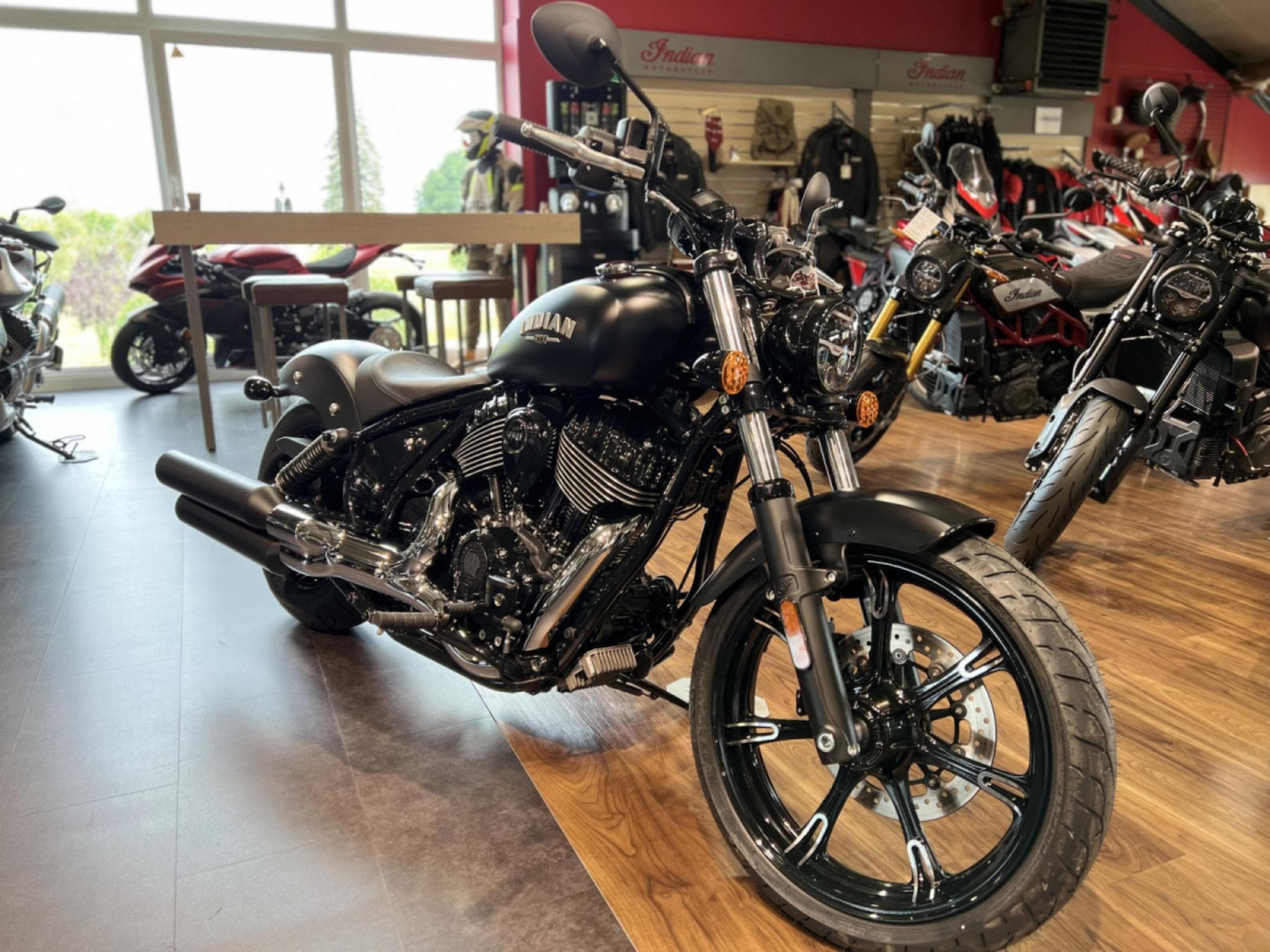 Indian Chief Black Smoke (2026) - Foto 6