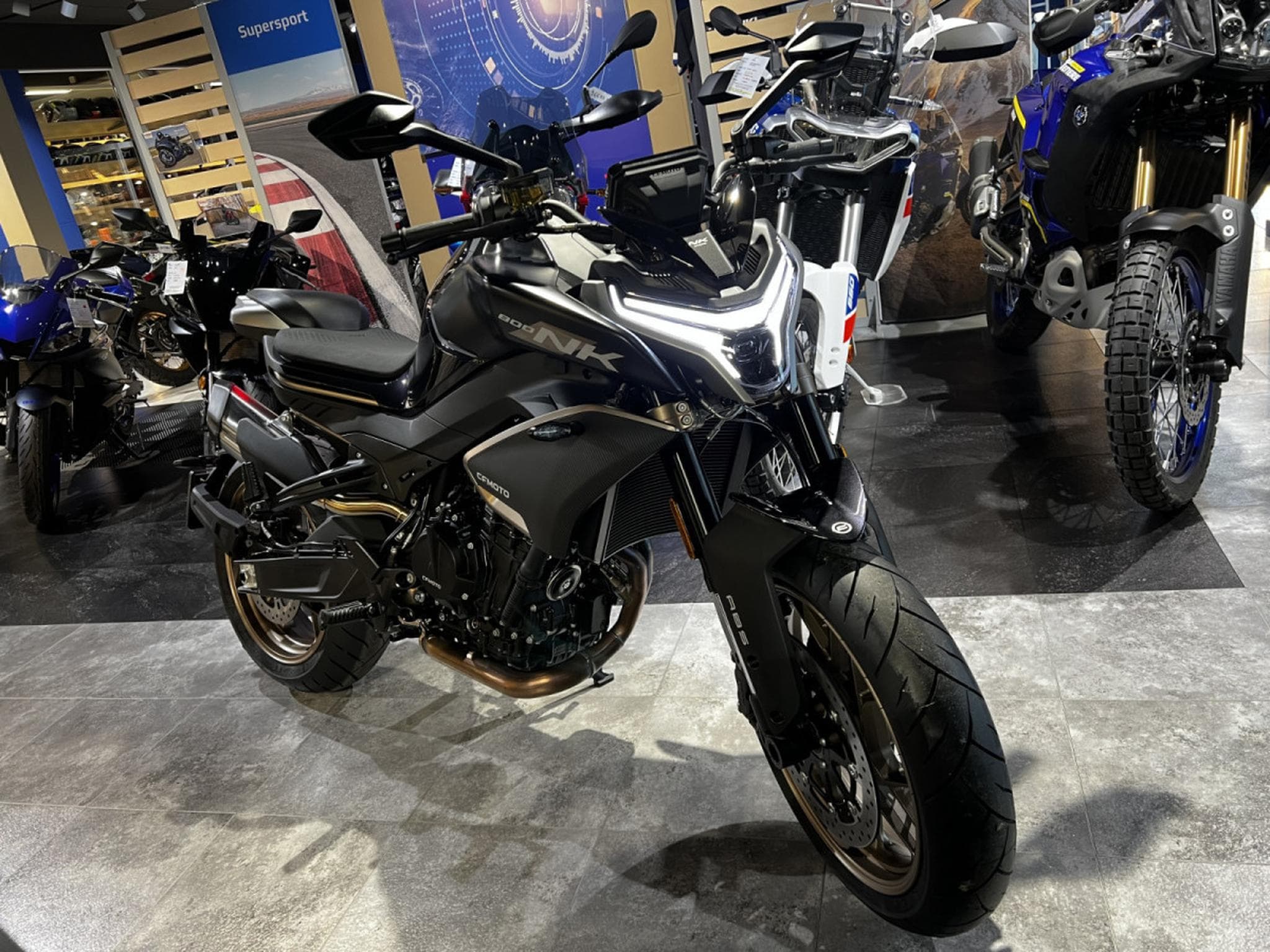 CF Moto 800 NK SPORT (2026) - Foto 7