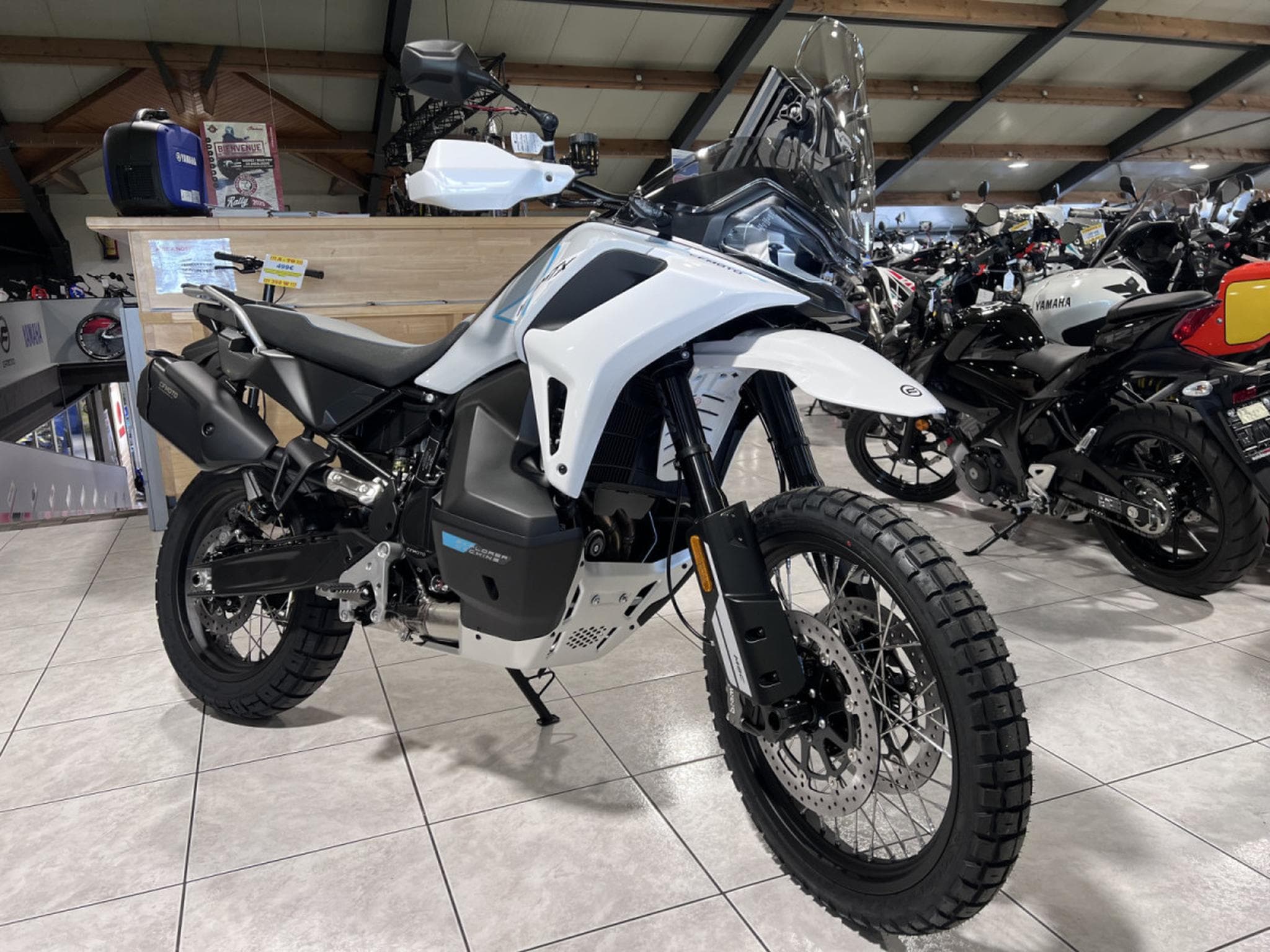 CF Moto 1000 MT-X (2026) - Foto 7