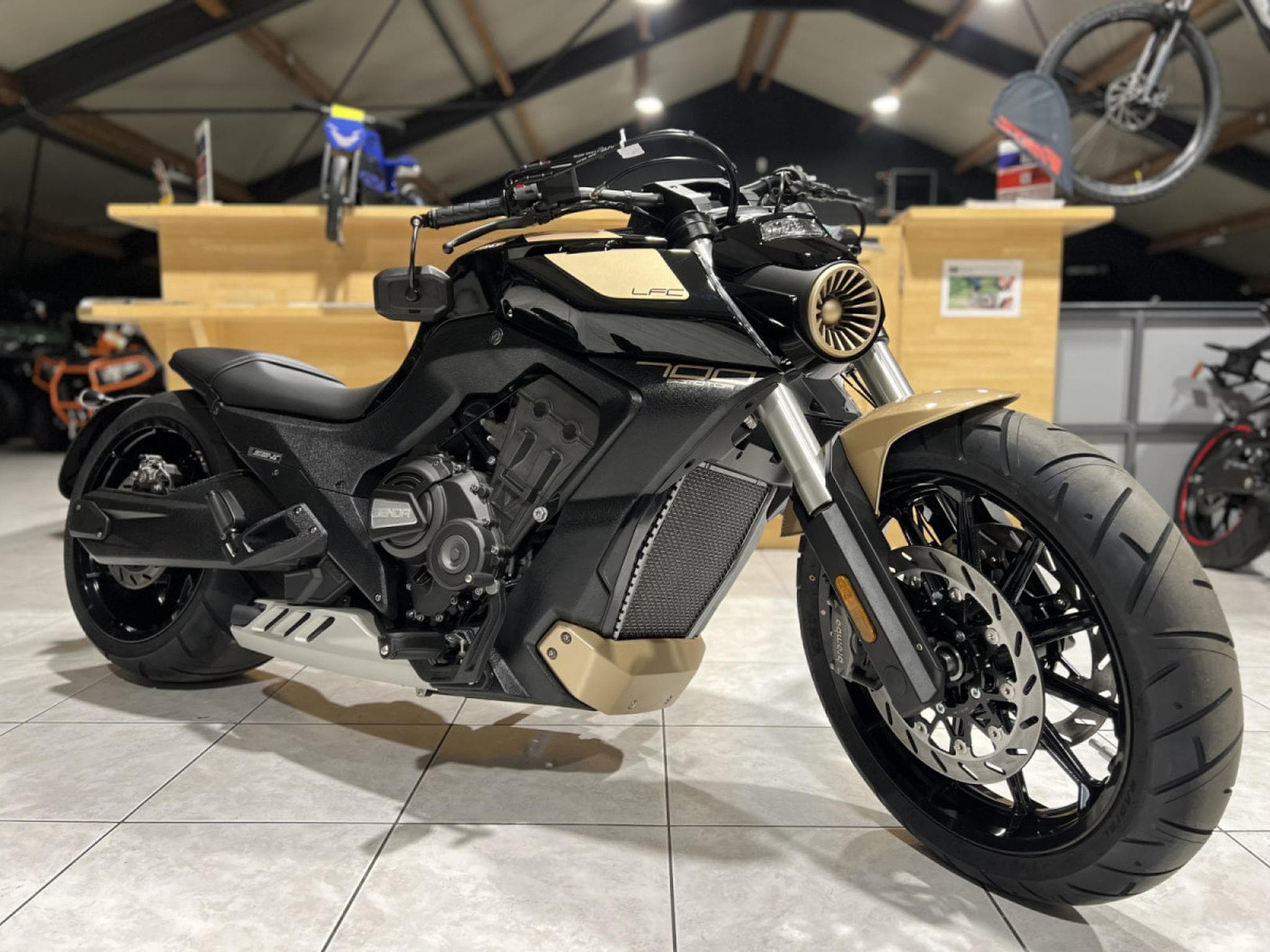 Benda LFC 700 Pro (2026) - Foto 7