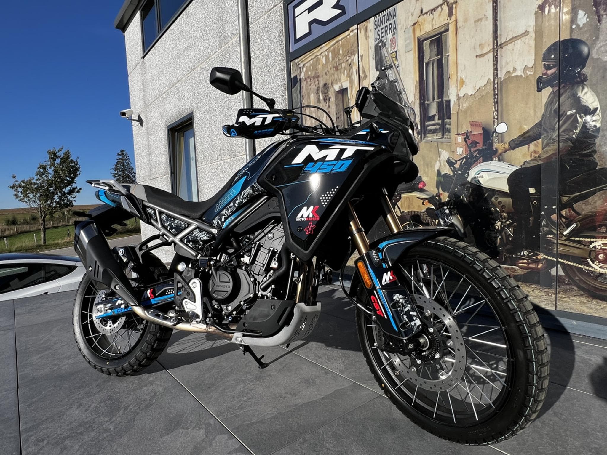 CF Moto 450 MT Réplica (2026) - Foto 6