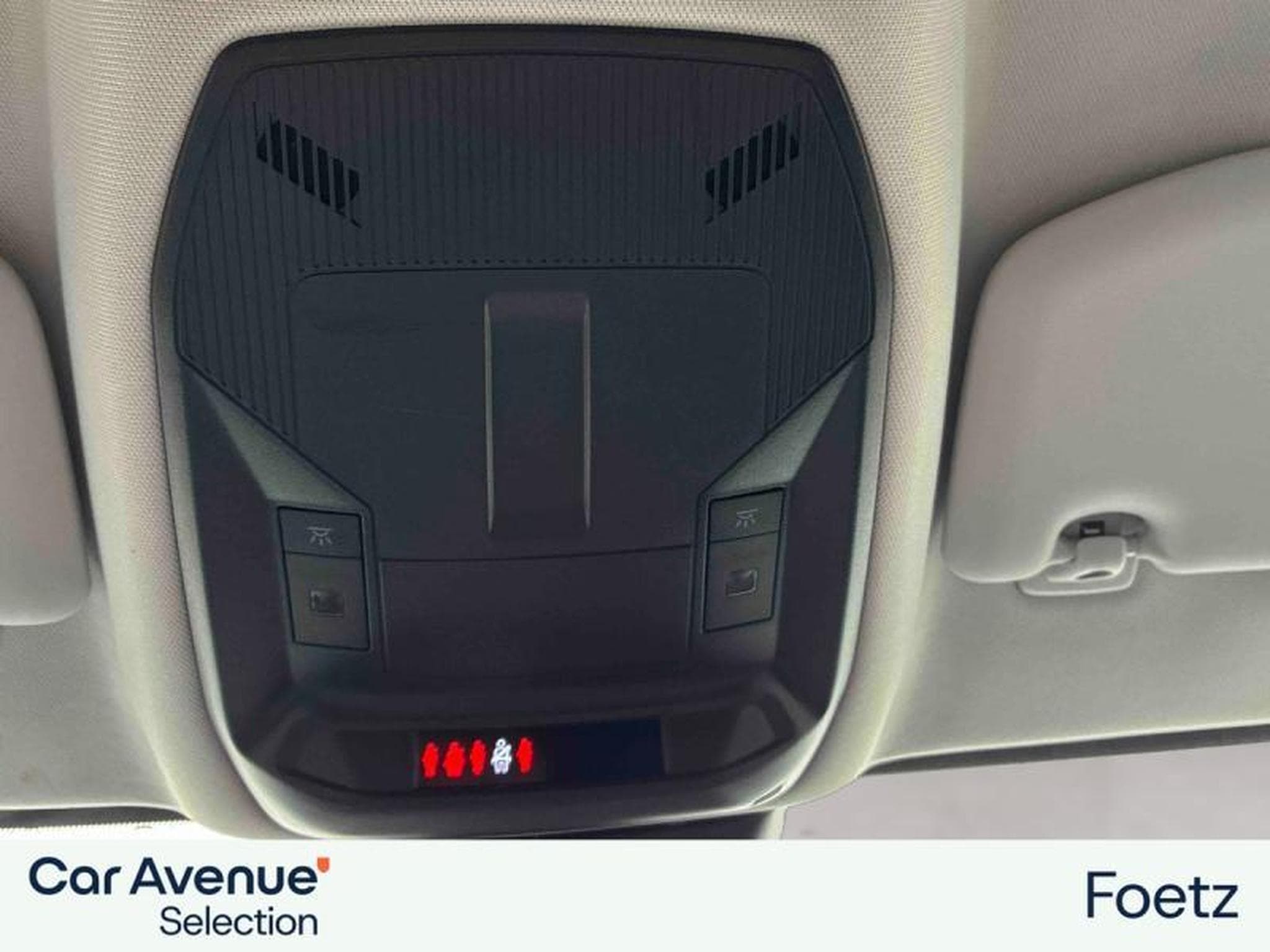 Peugeot 308 III & e- Allure (2024) - Photo 30