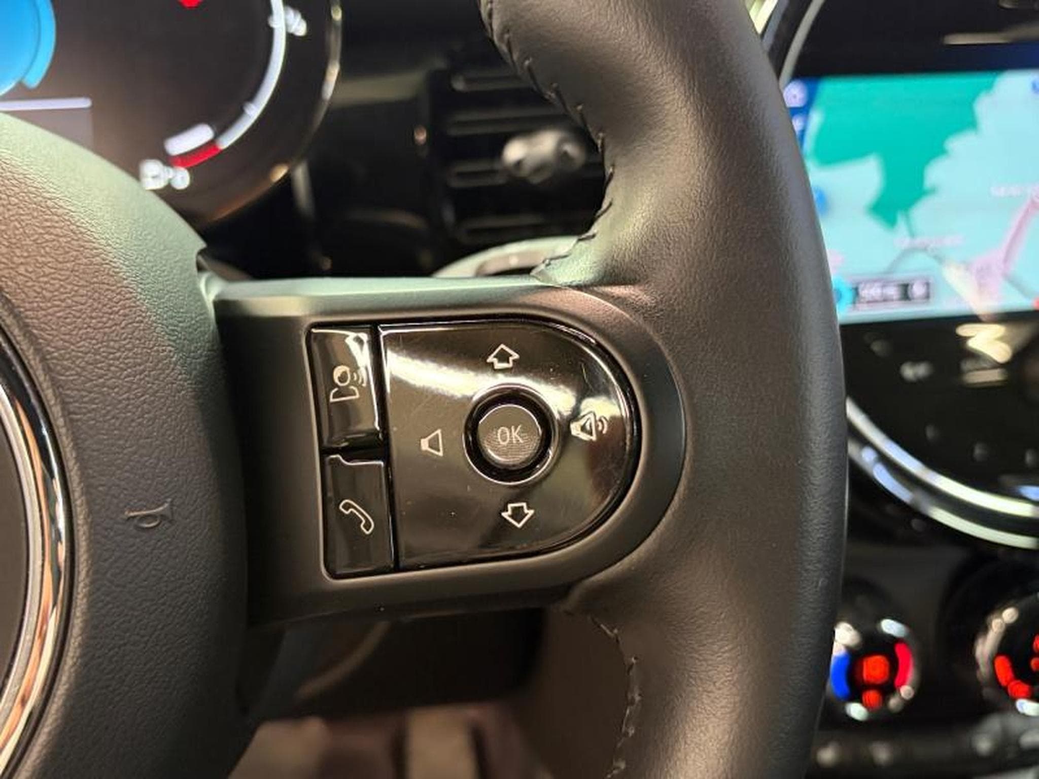 MINI Cooper Cooper S Cabrio (2021) - Photo 15
