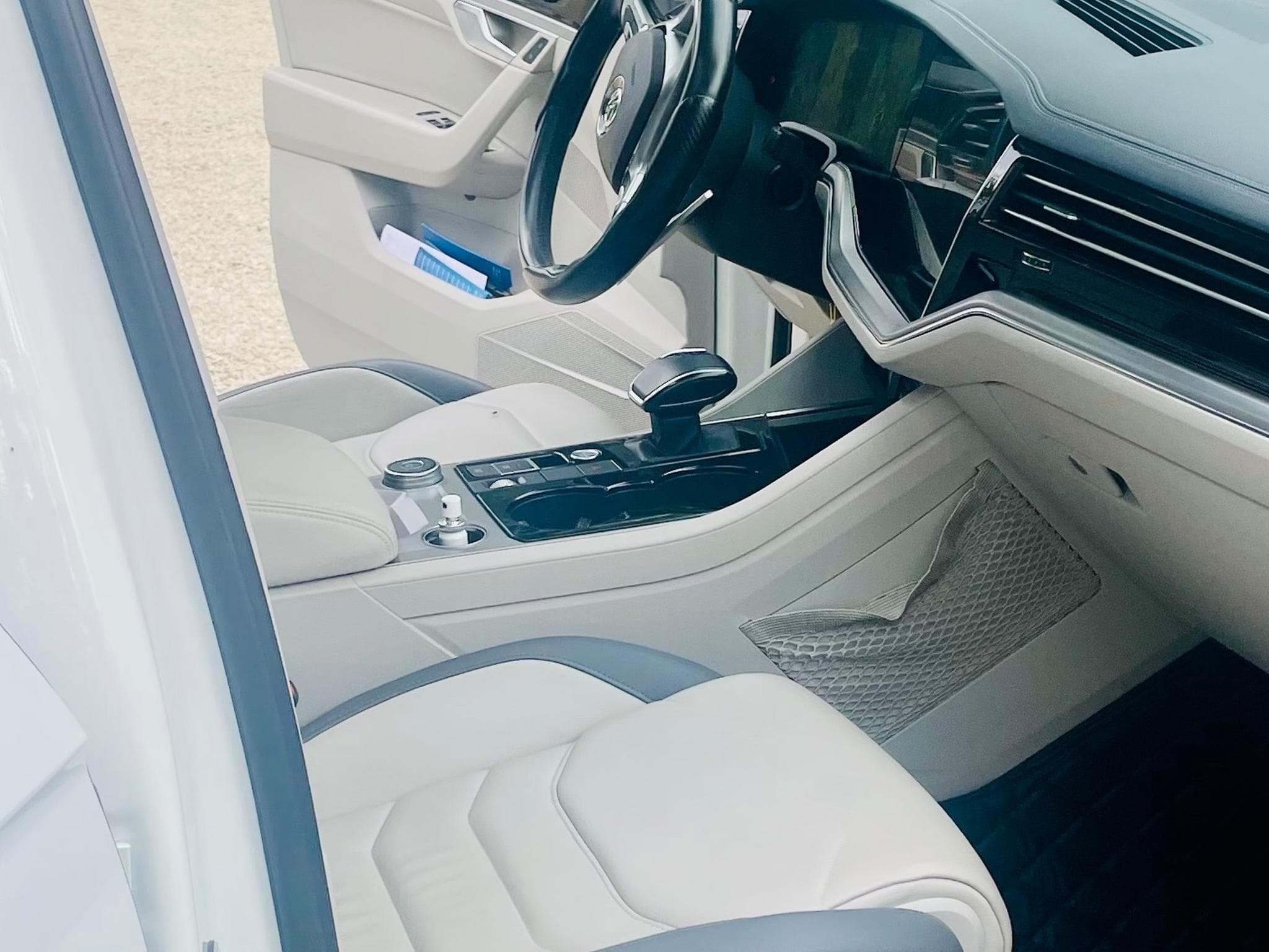 VW T-Roc Chrome (2019) - Photo 3