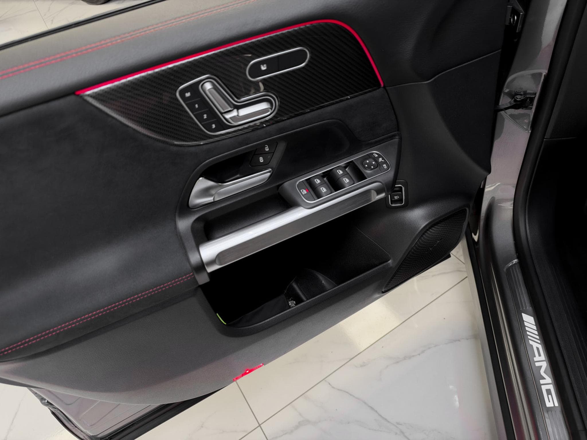 Mercedes GLB 35 AMG 35 AMG 4MATIC (2023) - Photo 15