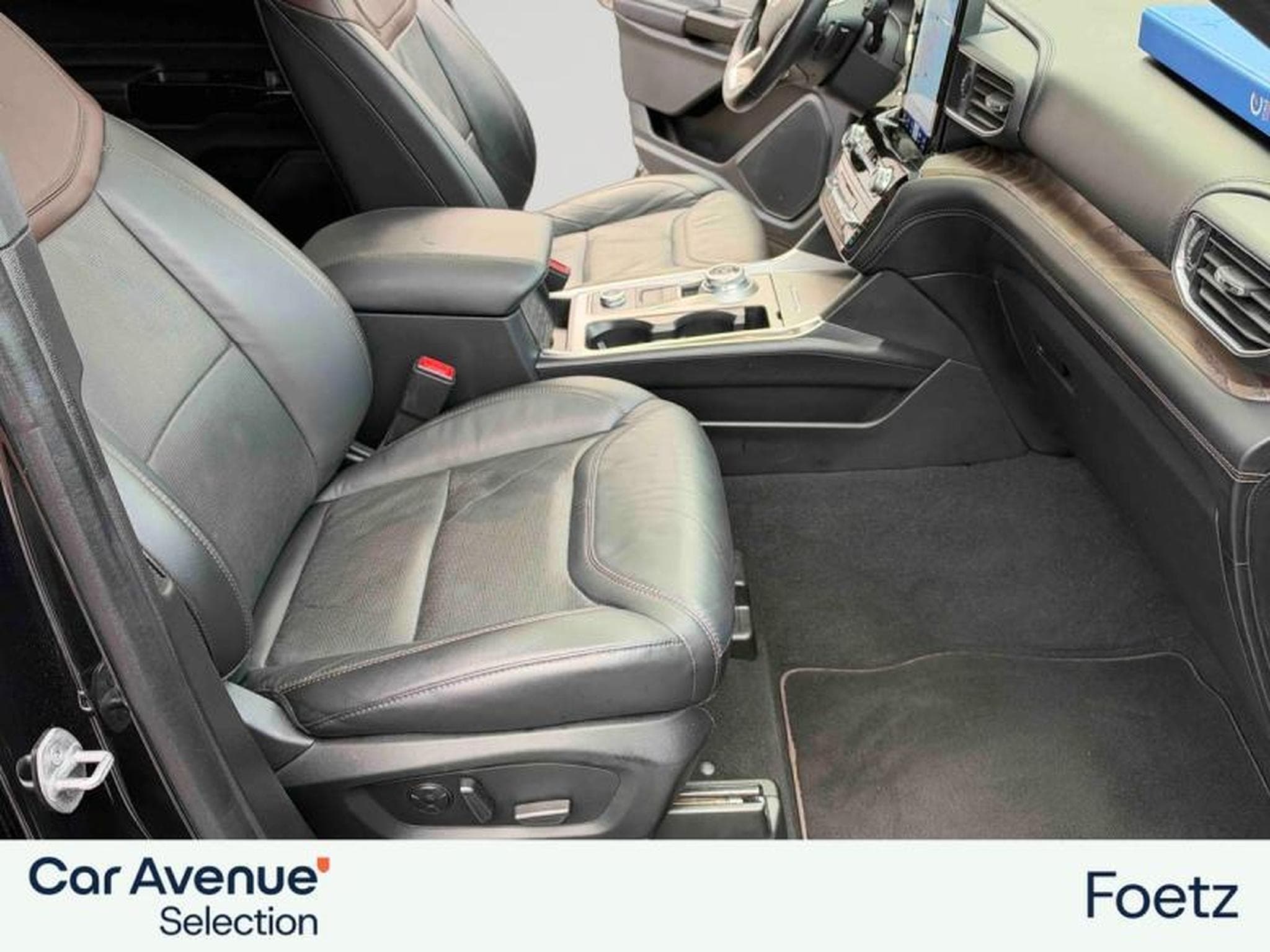 Ford Explorer Platinum (2022) - Foto 30