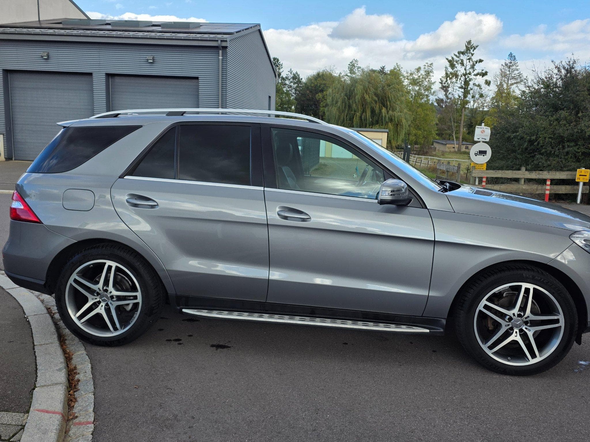 Mercedes ML 350 (2015) - Photo 3