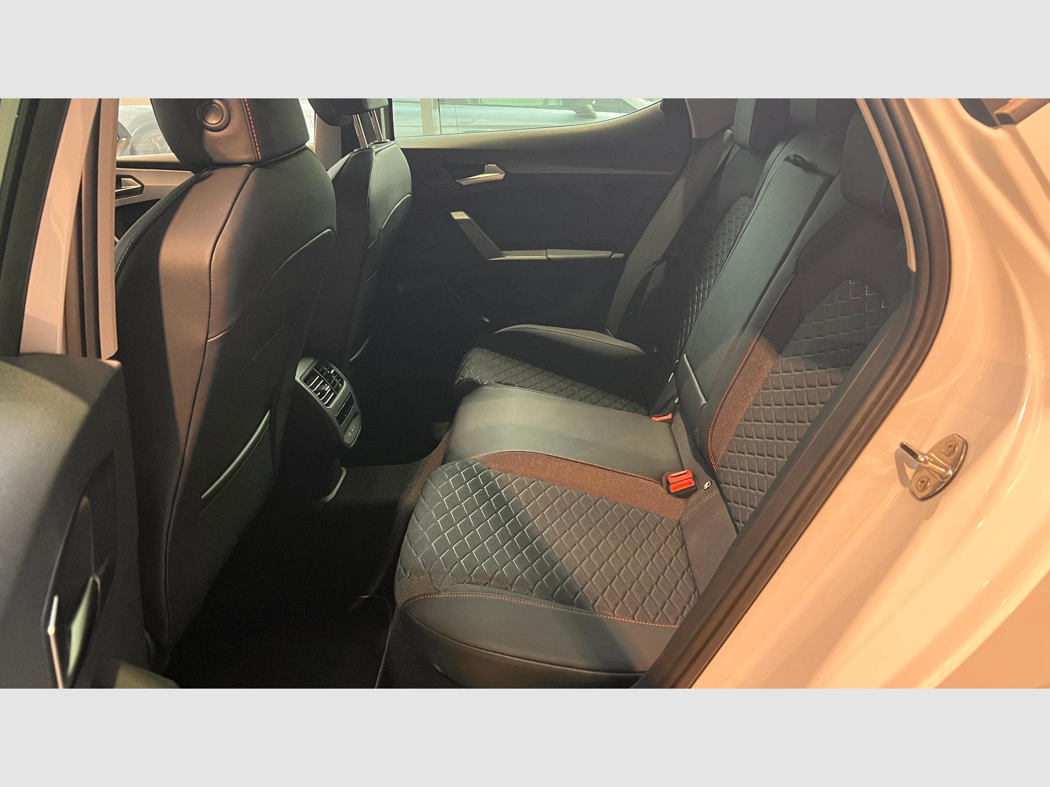 Seat Leon FR 1.5 eTSI DSG7 (2026) - Photo 5