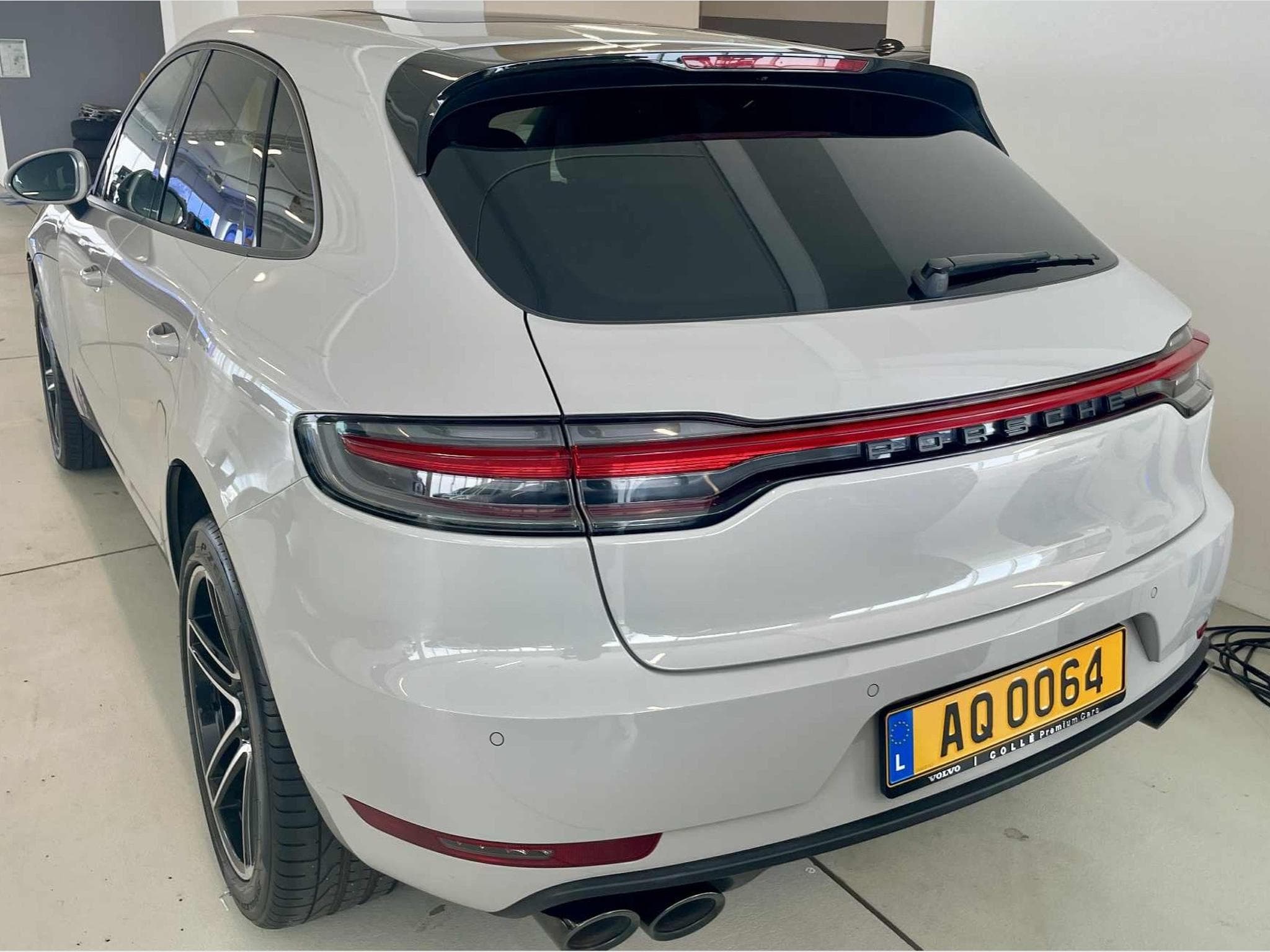 Porsche Macan (2021) - Photo 15