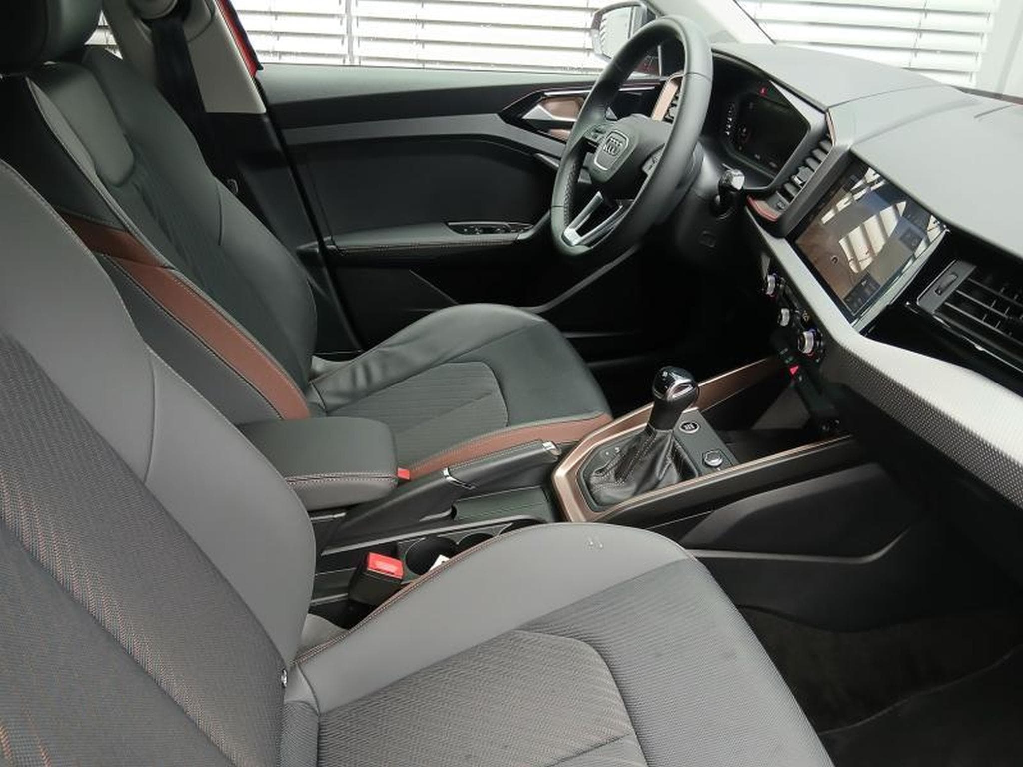Audi A1 Sportback S-line 25 TFSI s-tronic (2025) - Foto 10