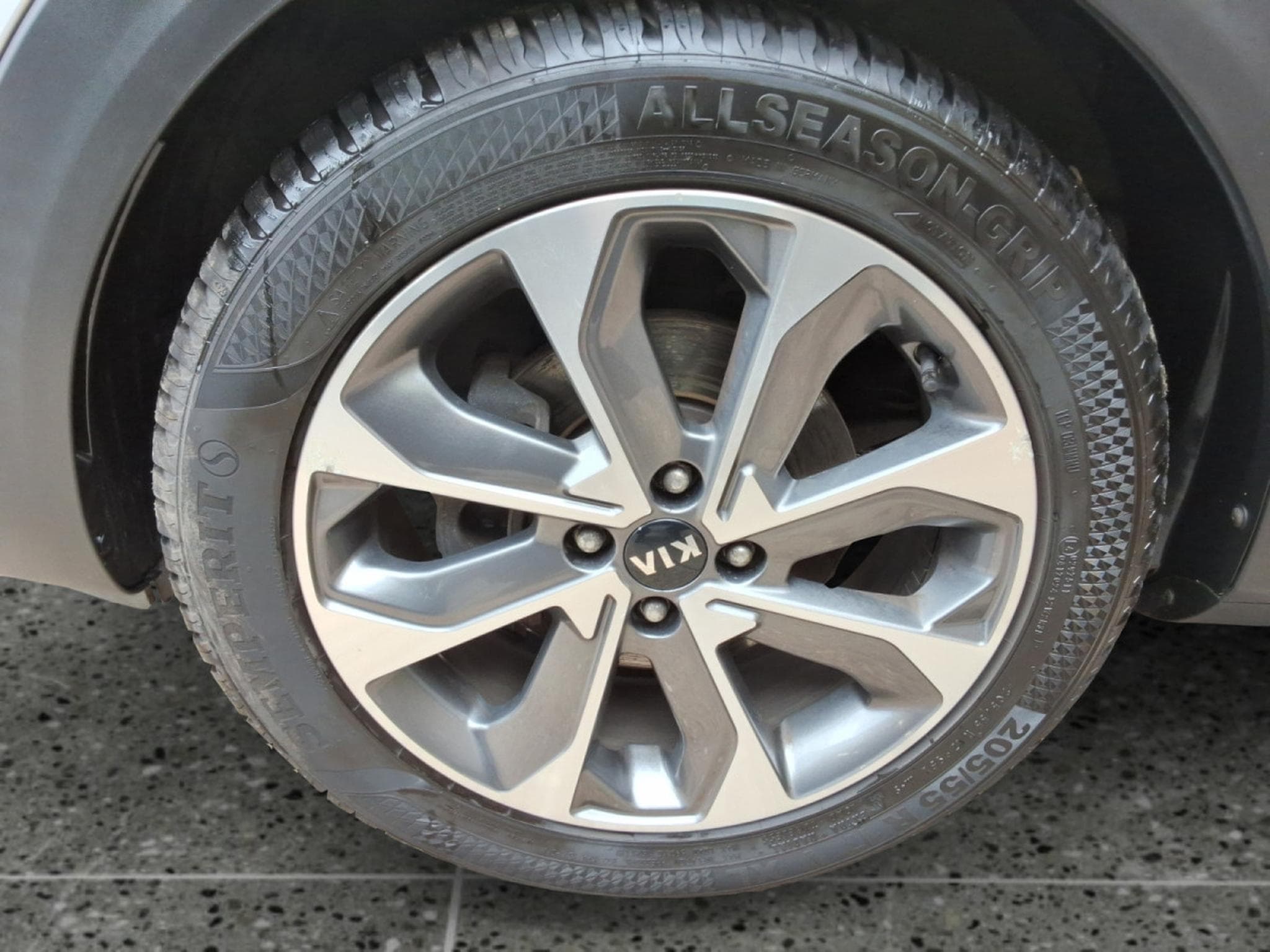 Kia Stonic Fusion 1.4 6AT ISG (2019) - Photo 19