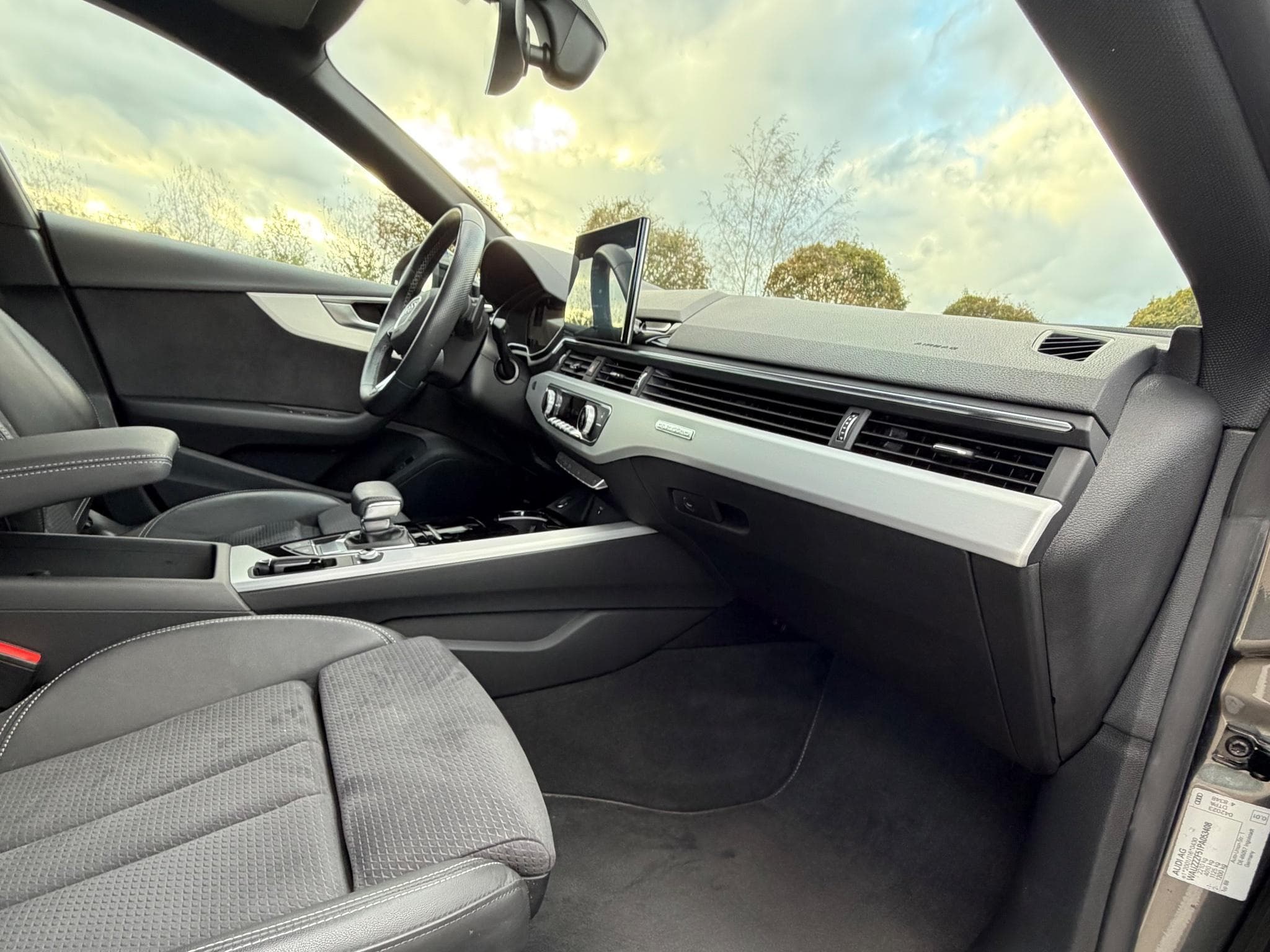 Audi A5 Sportback S-line 40 TDI quattro s-tronic (2024) - Photo 9