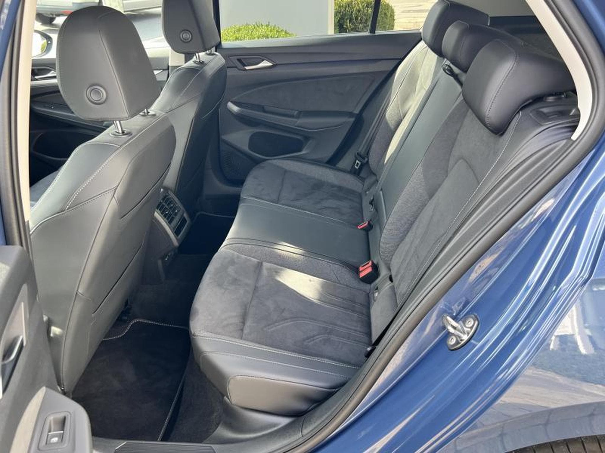 VW Golf LIFE (2025) - Photo 15