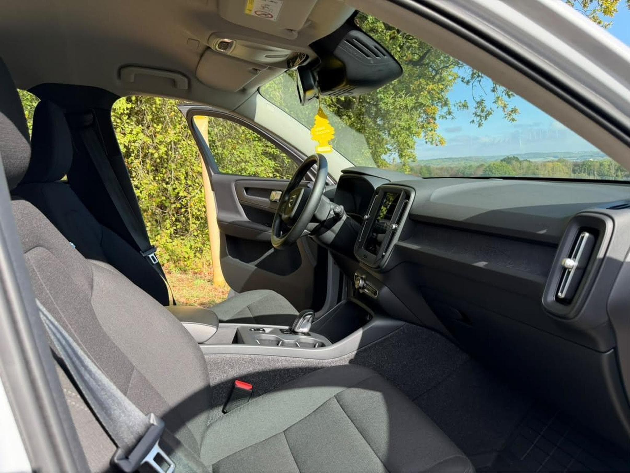 Volvo XC40 Momentum Core (2021) - Photo 3