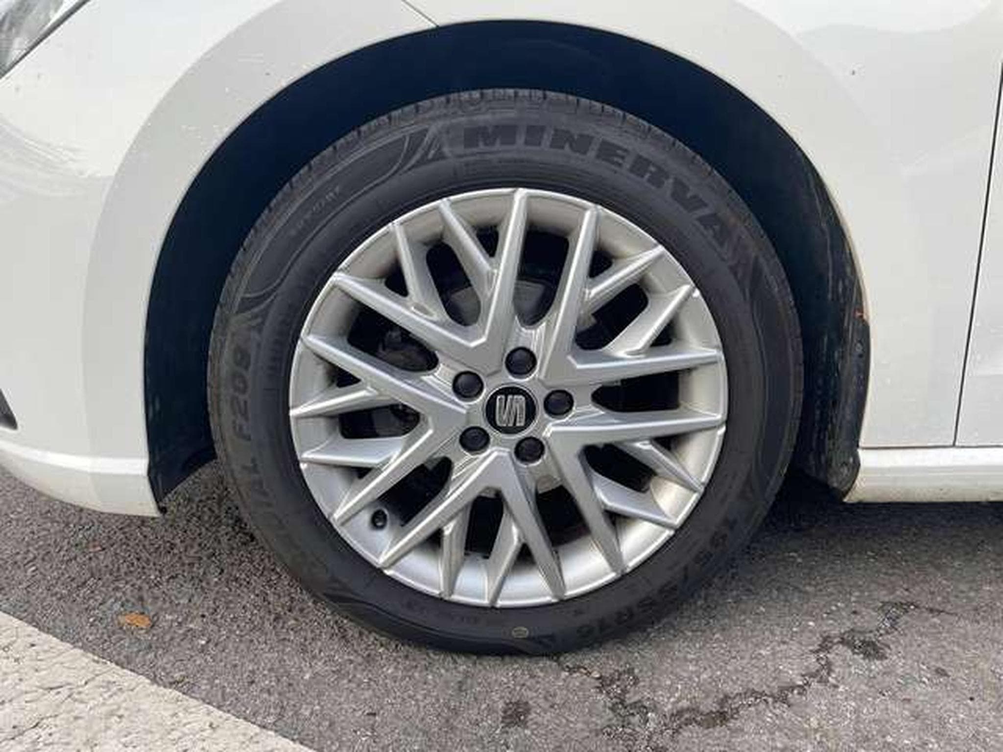 SEAT Ibiza Ibiza 1.0 TSI Vente privée (2020) - Foto 25