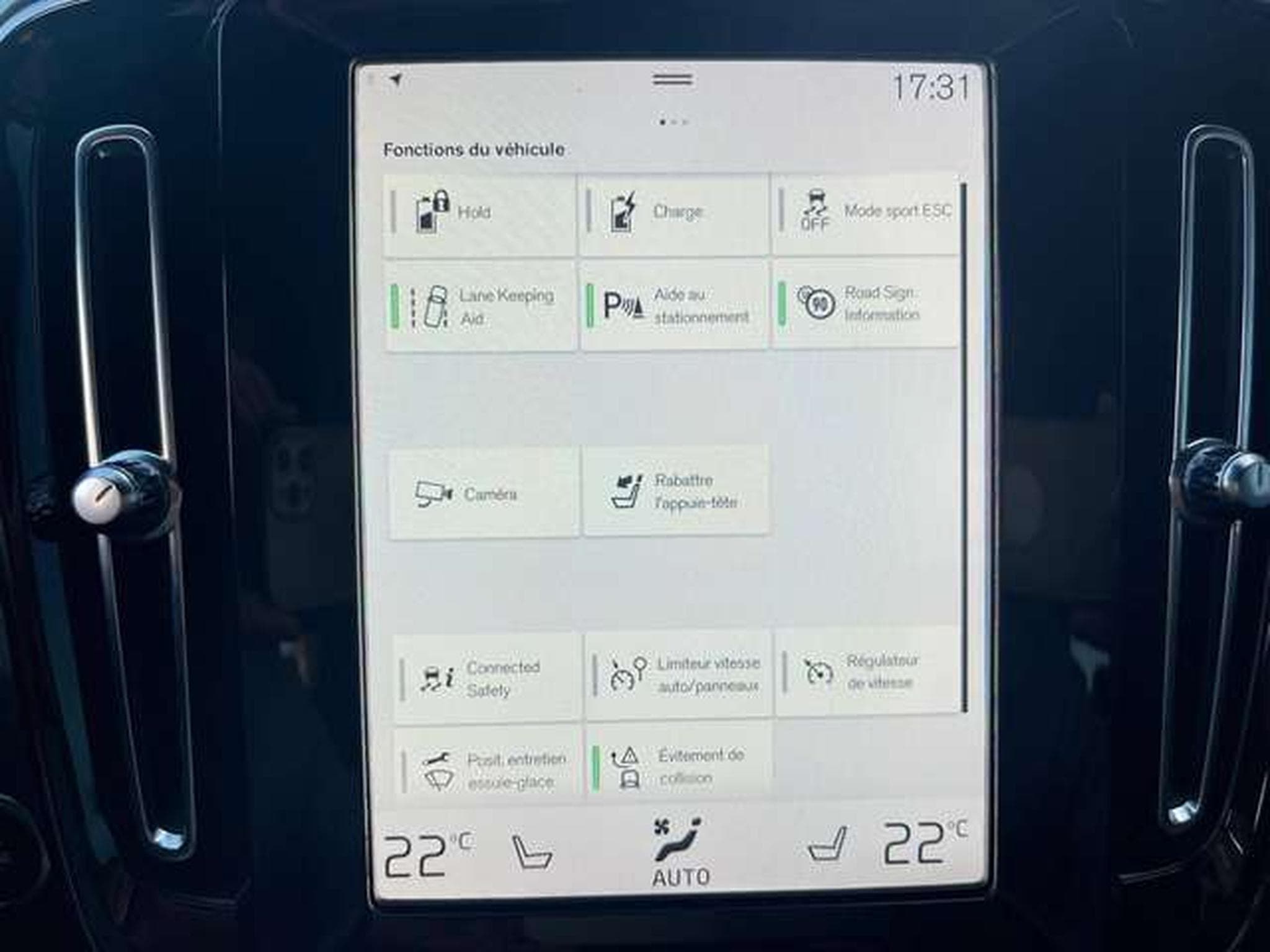Volvo XC40 XC40 B4 DKG Plus Dark-JUSQU'A 36MOIS DE GARANTIE (2022) - Foto 25