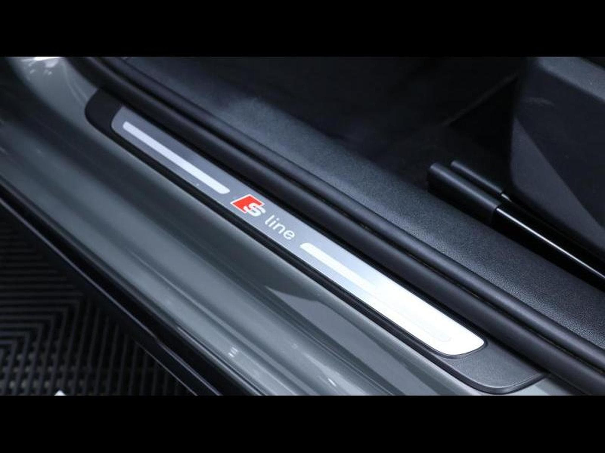Audi A1 Sportback 30 TFSI S-Line S-tronic (2020) - Photo 35