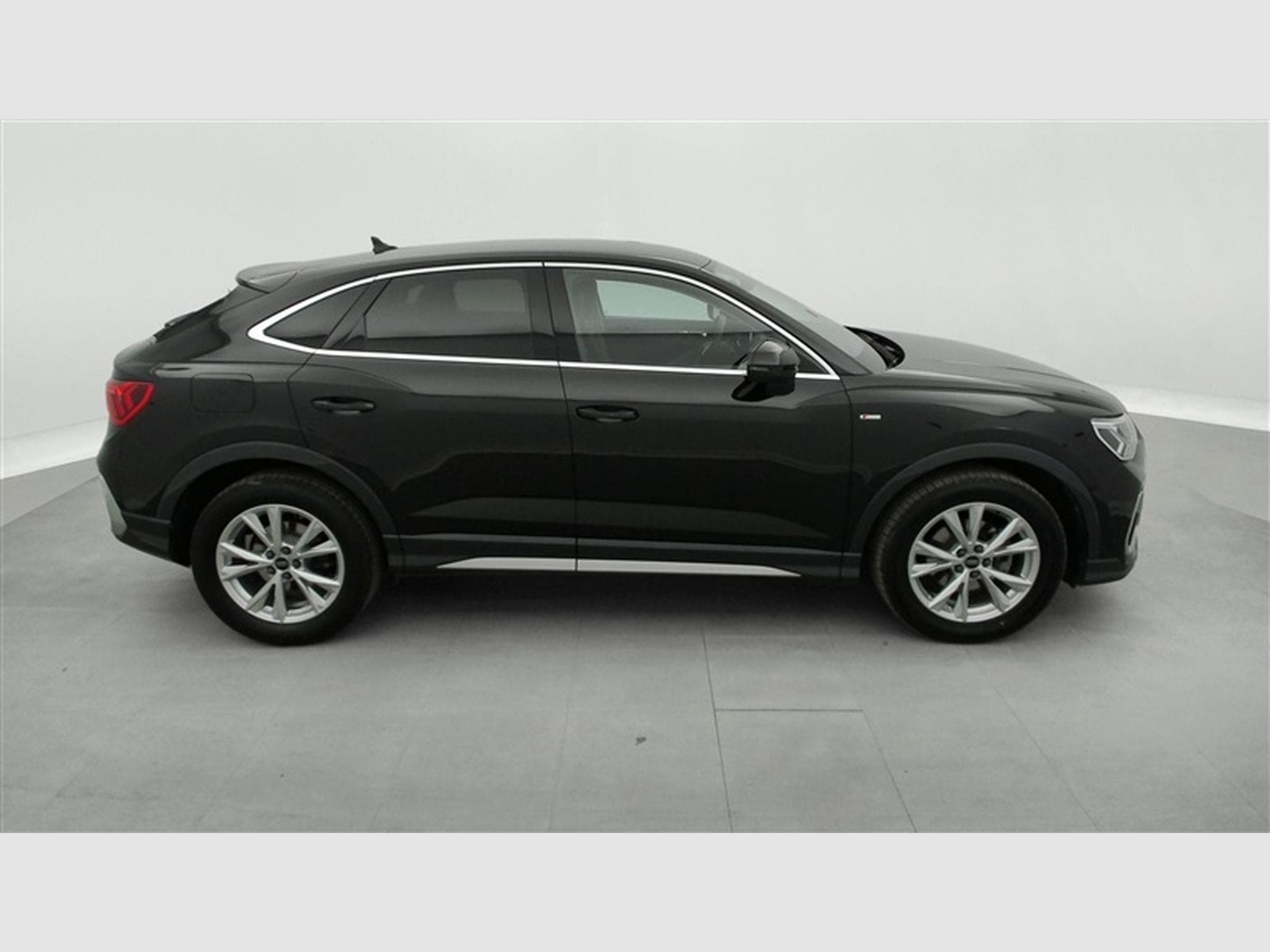 Audi Q3 SPORTBACK TDi 150cv S-Line *Auto/Alcantara/Full Led/Camera* (2025) - Photo 25