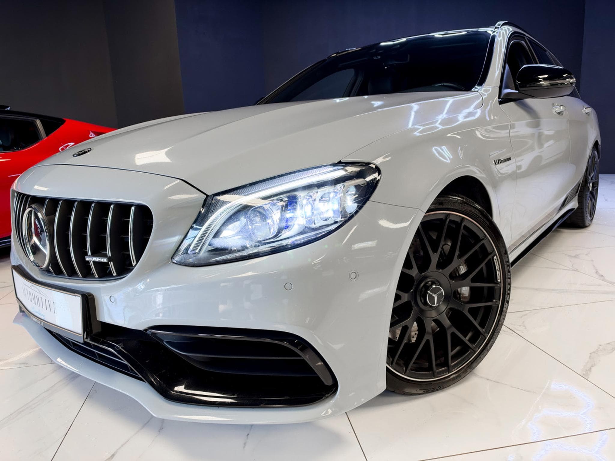 Mercedes C 63 AMG T 4.0 V8 / PANORAMIC / MEMO / LED (2019) - Foto 15