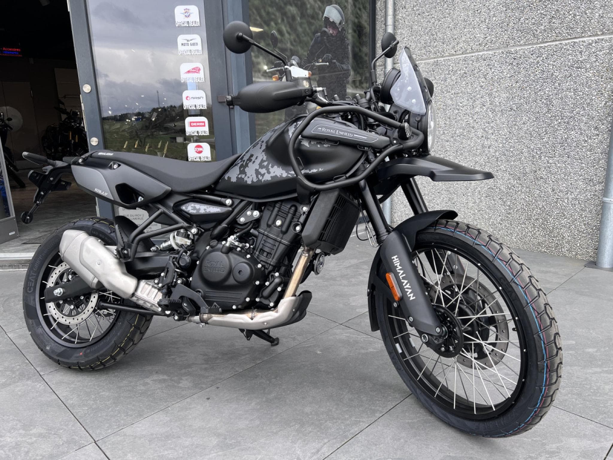 Royal Enfield Himalayan 450 Mana black (2024) - Photo 7