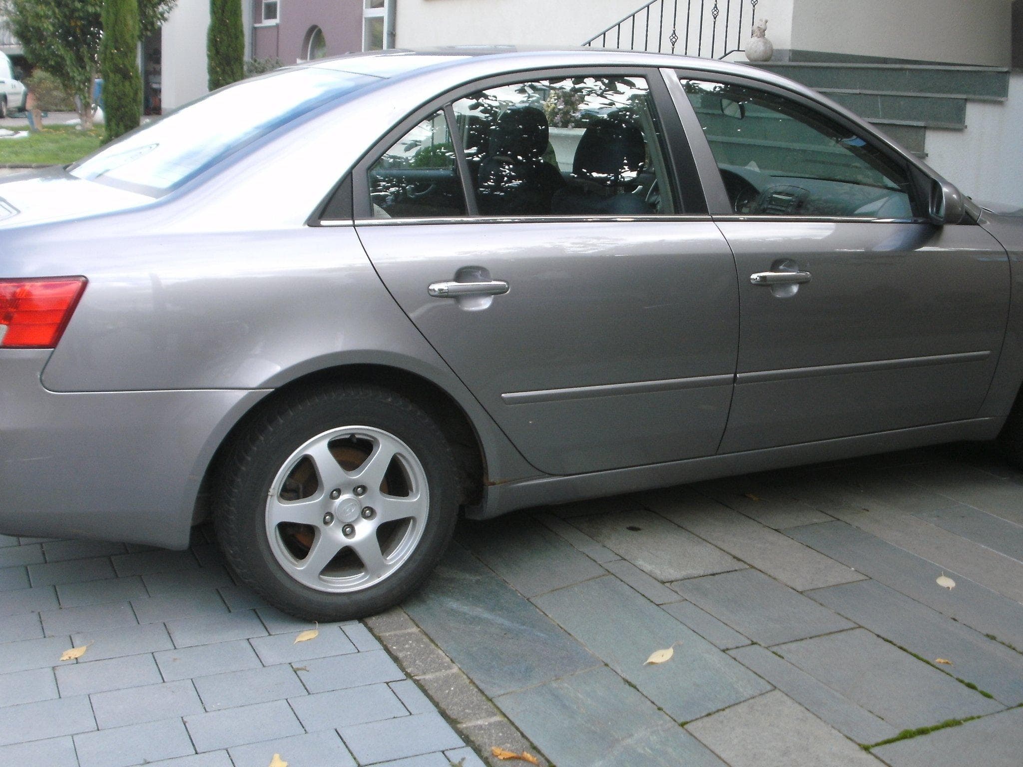Hyundai Sonata 2,0 diesel (2007) - Photo 3